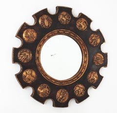Specchio spagnolo Zodiac Sunburst con cornice intagliata in legno d'orato marrone
