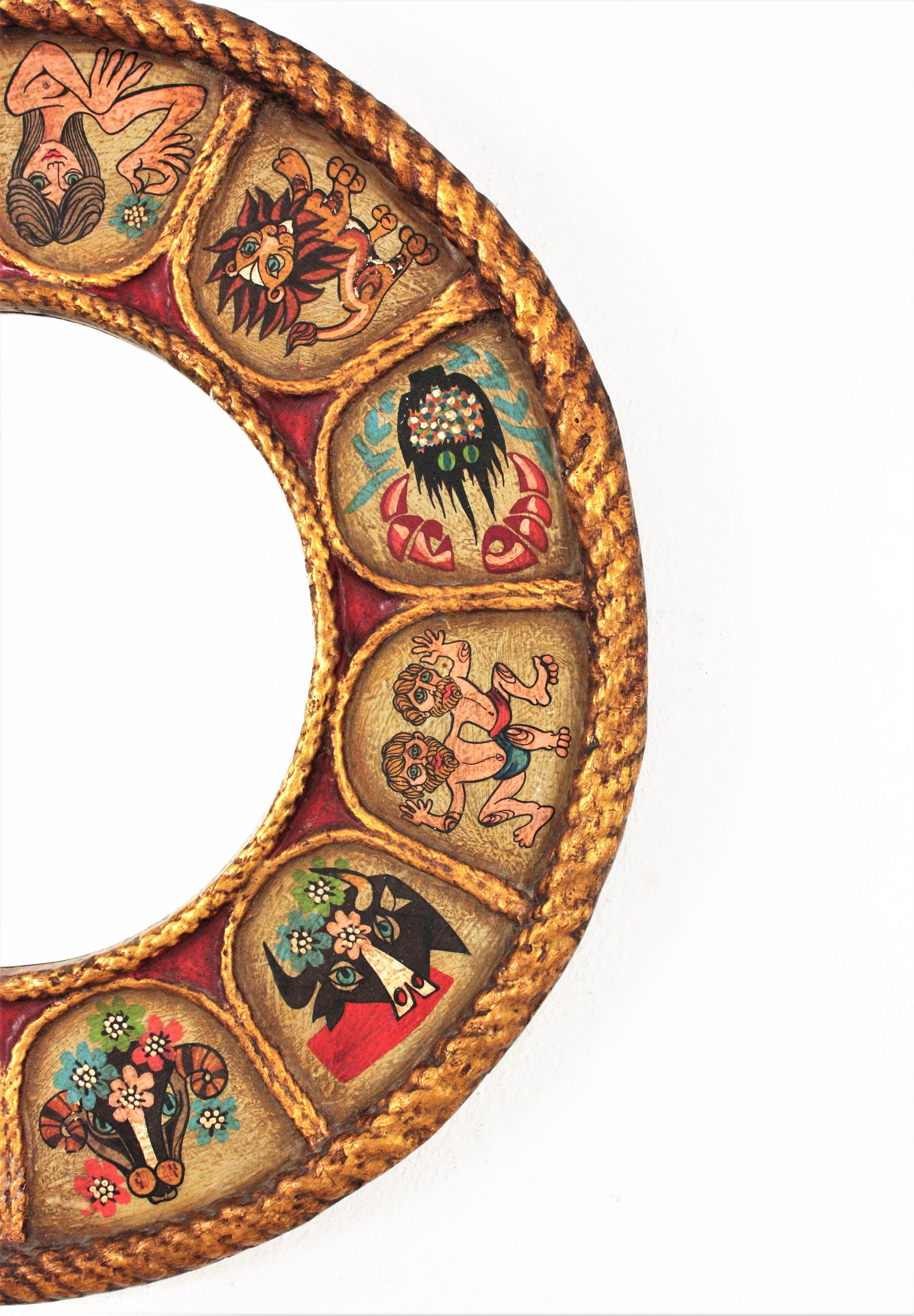 Runder spanischer Zodiac-Spiegel aus vergoldetem, polychromem Holz, 1950er Jahre im Zustand „Gut“ im Angebot in Barcelona, ES