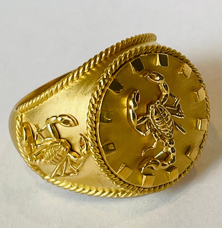 Gold best sale scorpion ring