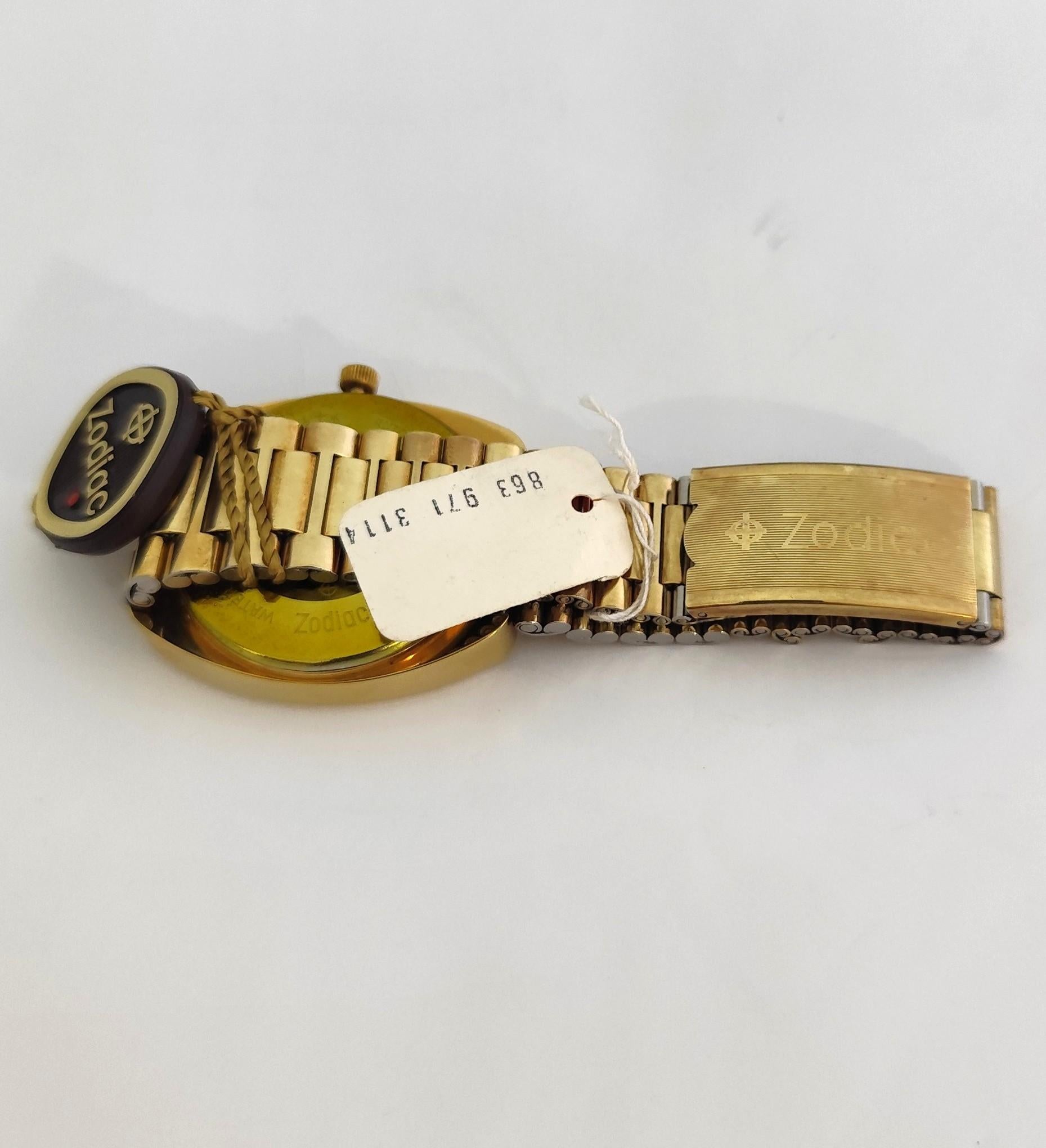 Zodiac SST 36000 REF.863 9713114 Raro quadrante rosso sangue di bue automatico uomo in vendita 6