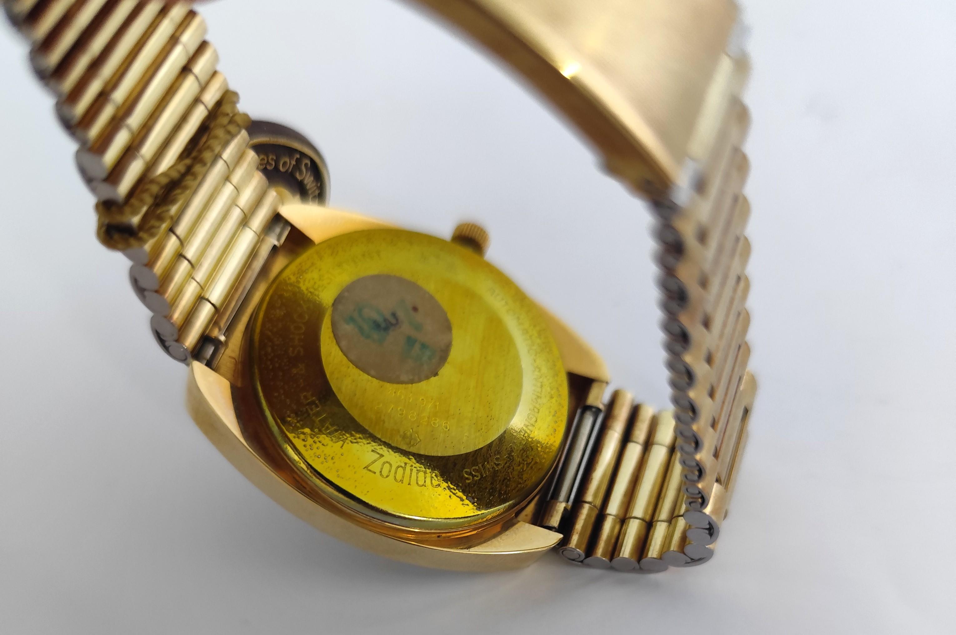 Zodiac SST 36000 REF.863 9713114 Raro quadrante rosso sangue di bue automatico uomo in vendita 7