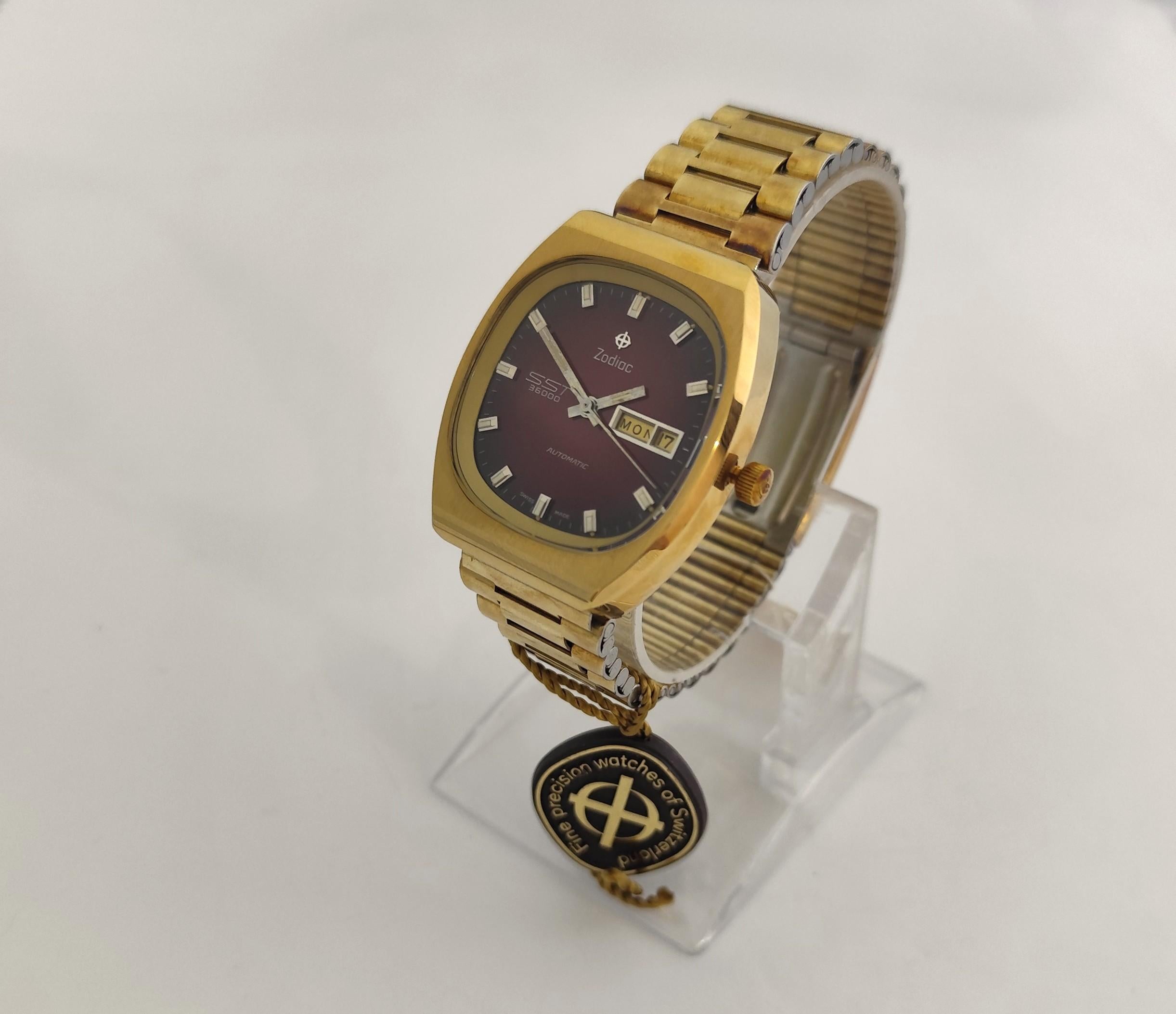 Zodiac SST 36000 REF.863 9713114 Raro quadrante rosso sangue di bue automatico uomo in vendita 2