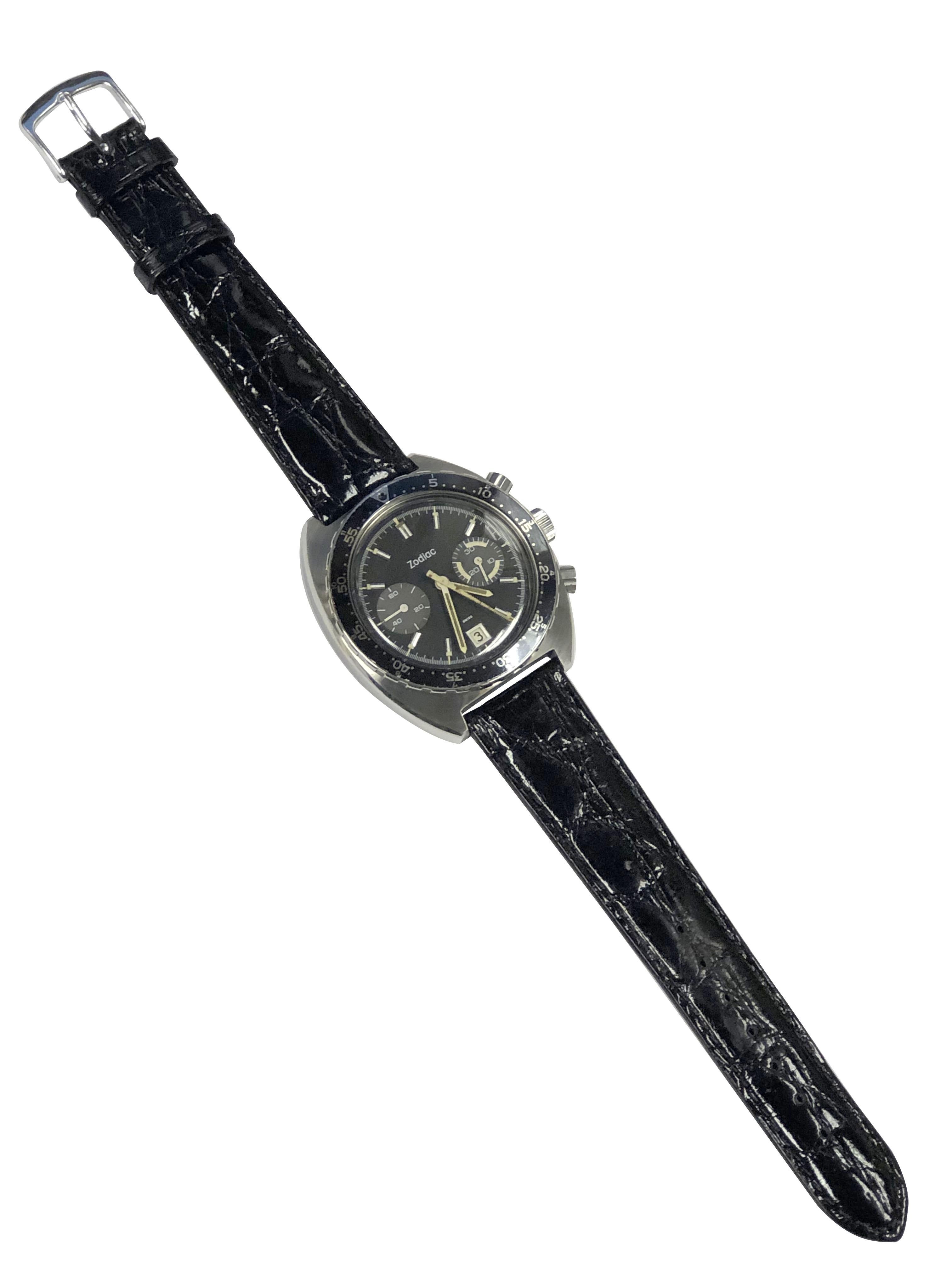 Zodiac, grande montre-bracelet mécanique vintage en acier Unisexe en vente