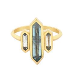 Zoe and Morgan 18 Karat Yellow Gold Aquamarine Kailas Three-Stone Ring