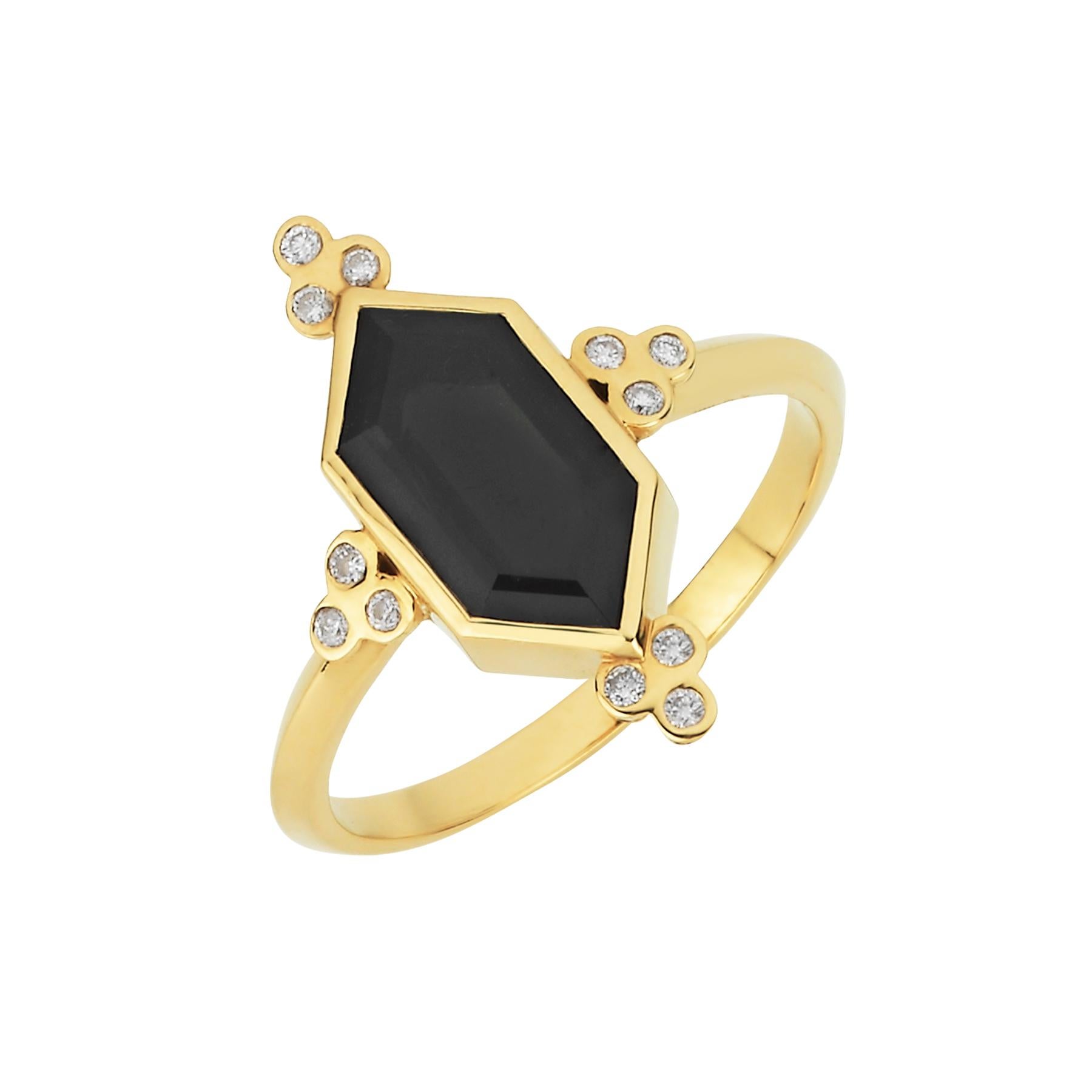 Ring size: 54

The Araceli ring features a crystal cut set Tourmaline in an 18k gold frame to perfectly compliment the charm of its geometrical shape. Diamonds adorn each side to create a beaded detailing effect, just as the stars in the midnight