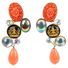 Pendientes colgantes de imitación de coral y cristal AB Zoe Coste