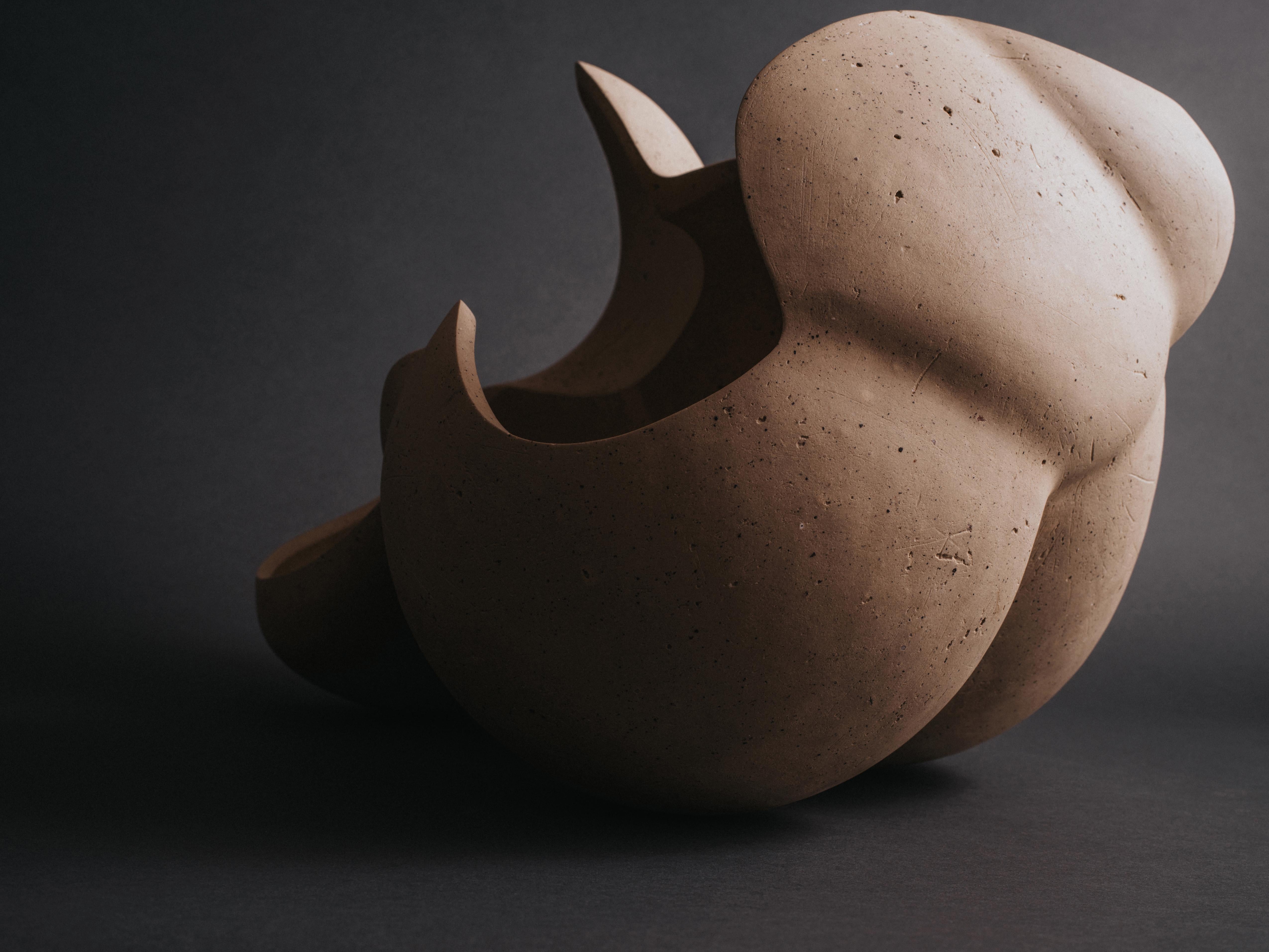 Zoë Powell, Ceramic Vessel 01, Magnolia Series, 2021 In New Condition For Sale In Brooklyn, NY