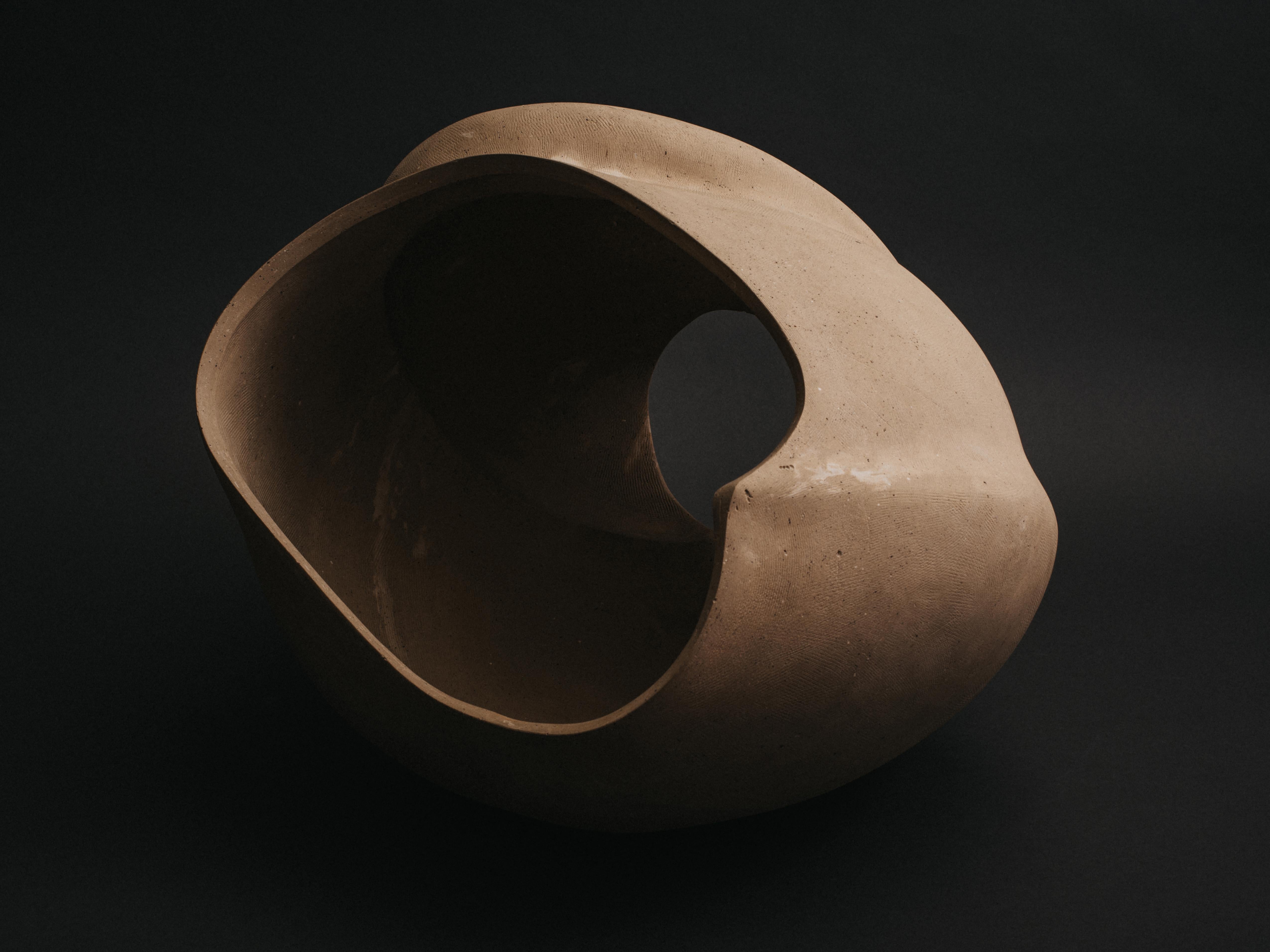 Contemporary Zoë Powell, Ceramic Vessel 02, Magnolia Series, 2021 For Sale
