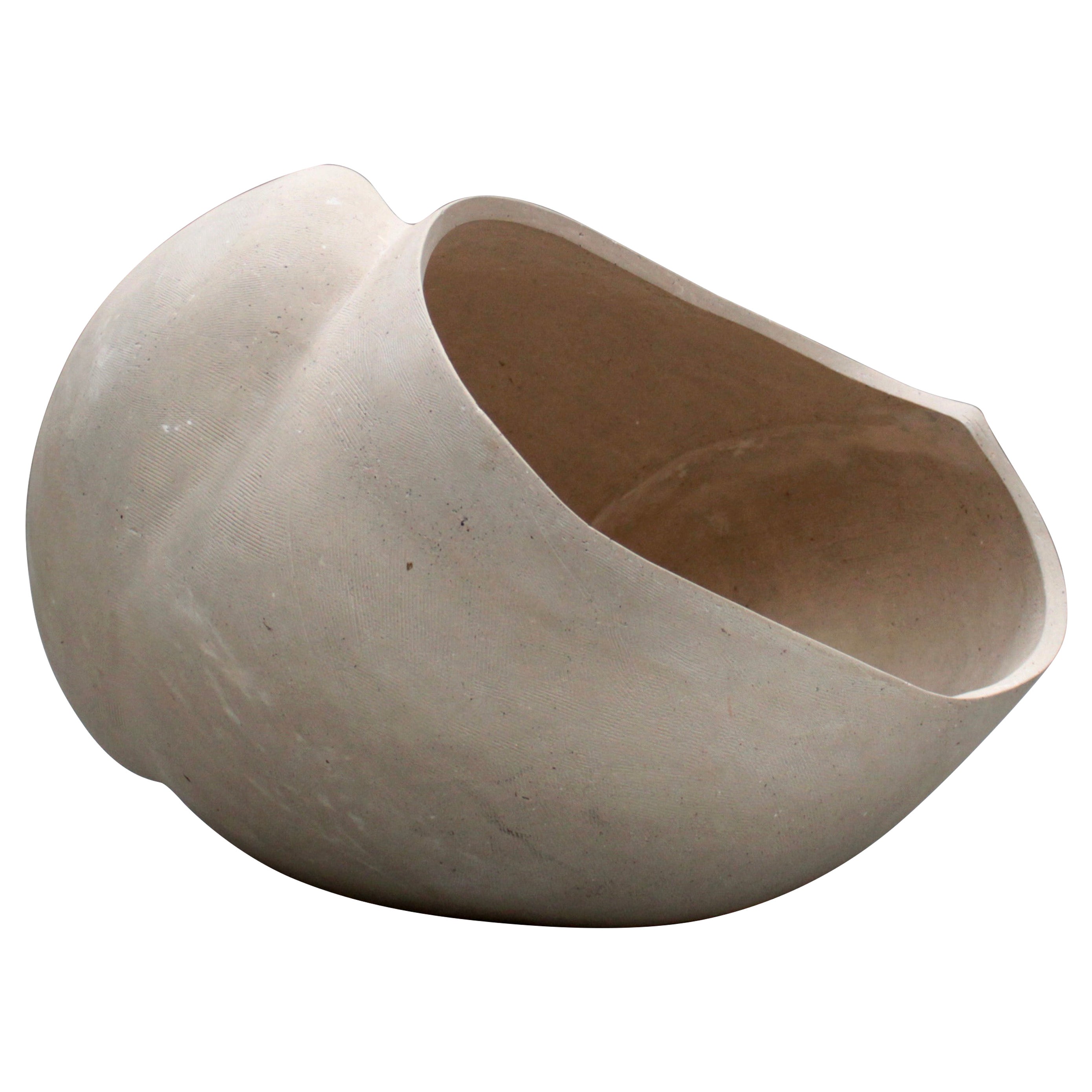 Zoë Powell, Keramisches Gefäß 02, Serie Magnolia, 2021