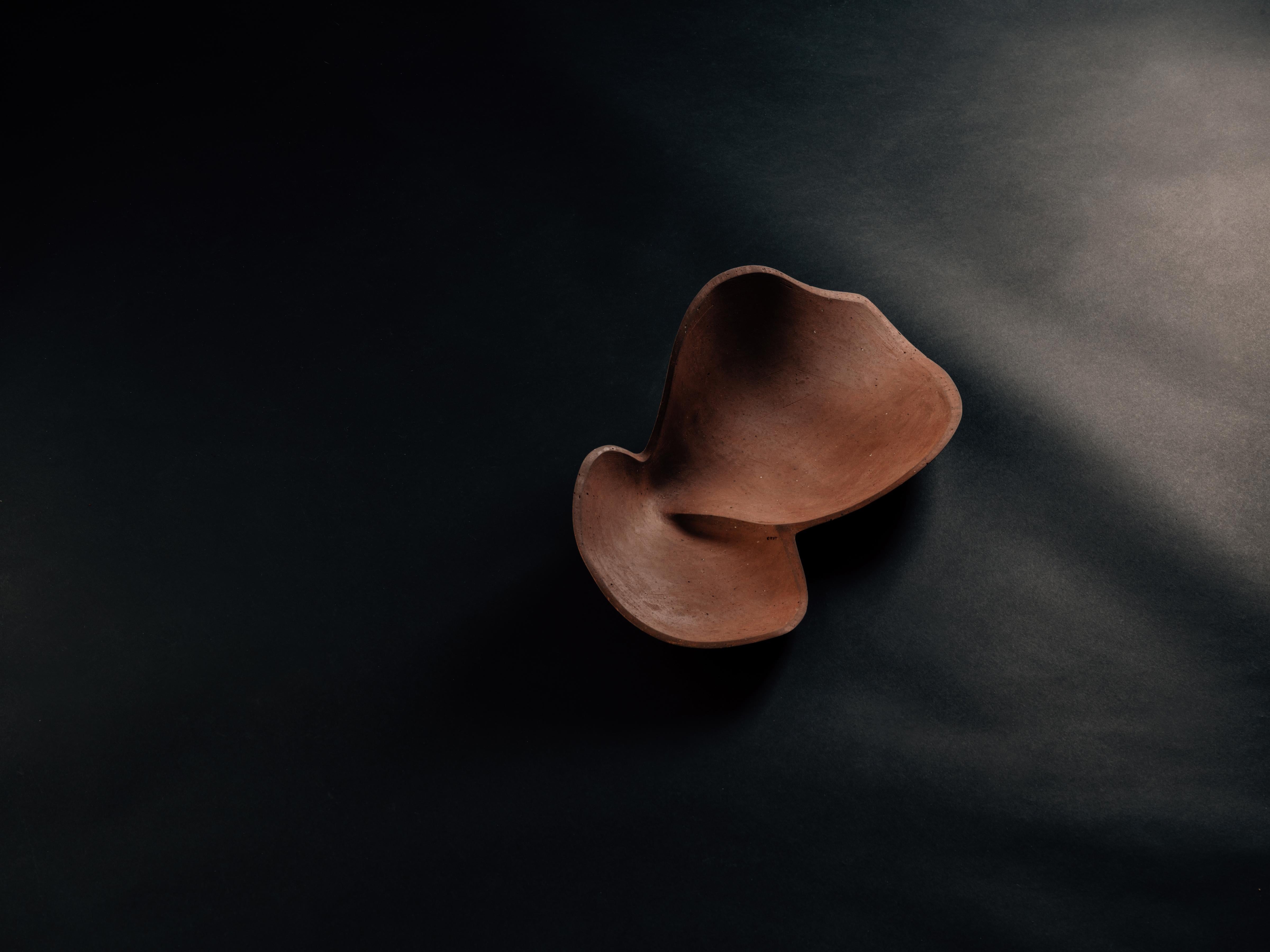 Contemporary Zoë Powell, Ceramic Vessel 02, Perianth Series, 2021
