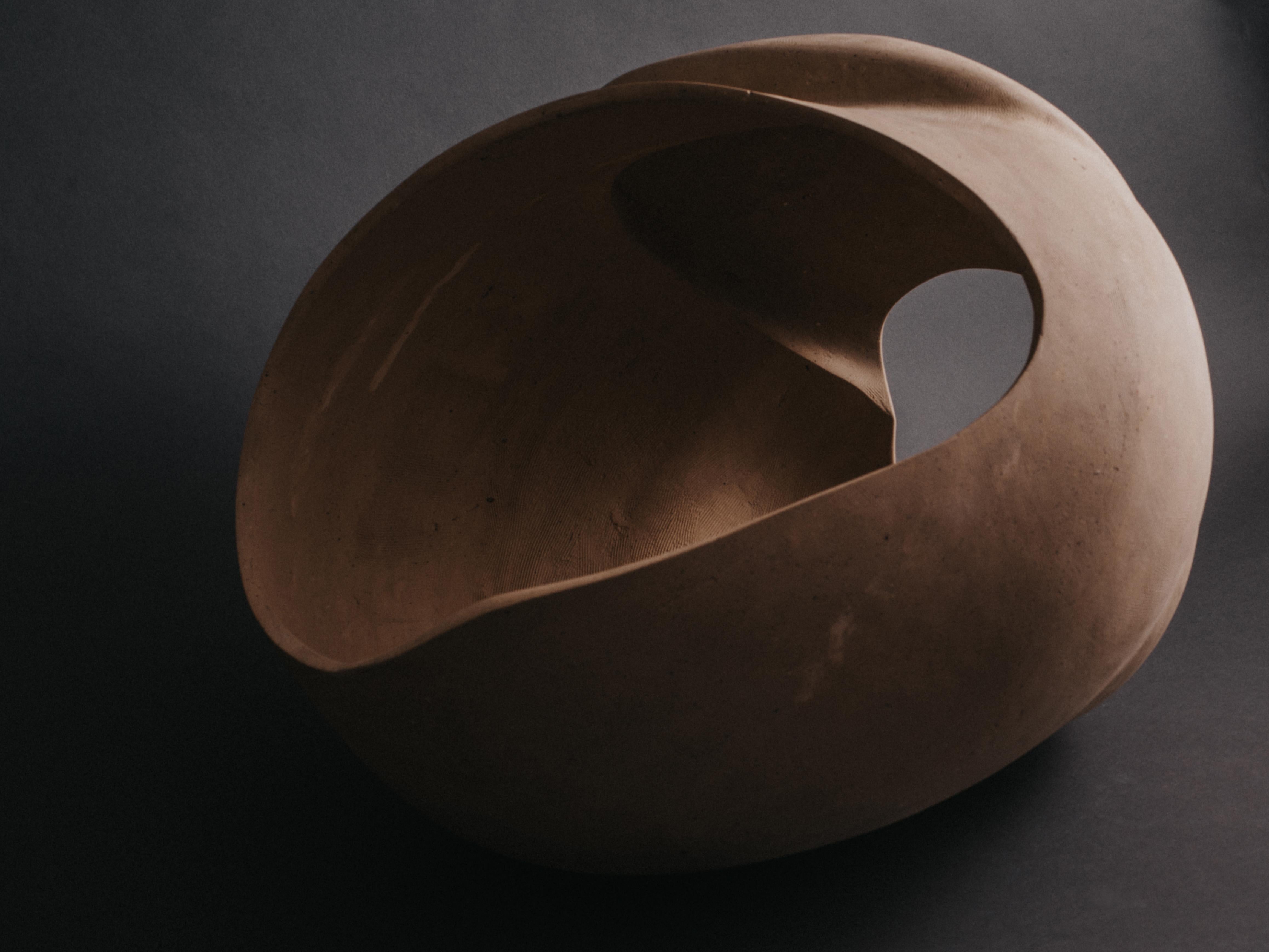 Zoë Powell, Ceramic Vessel 03, Magnolia Series, 2021 For Sale 2