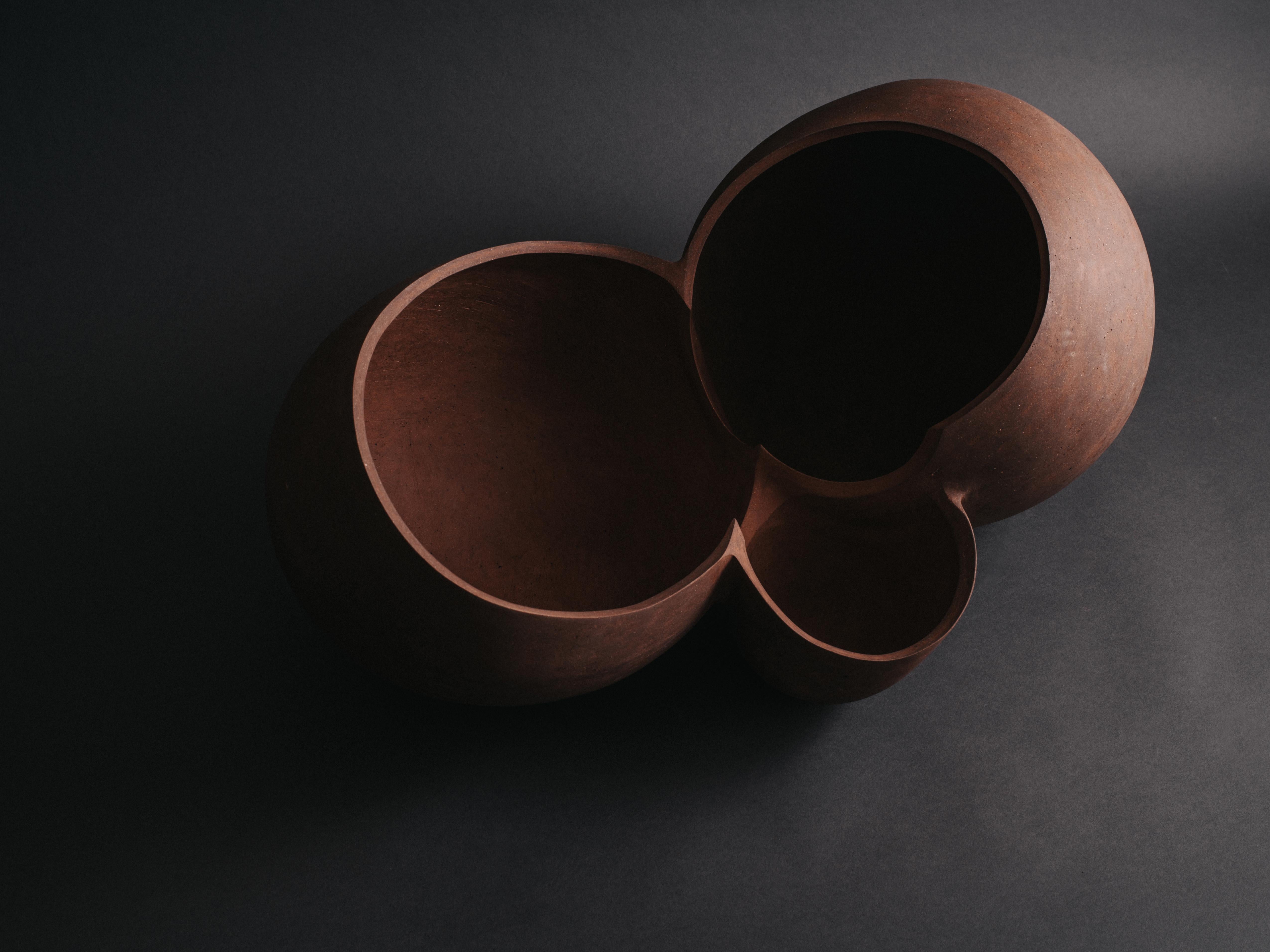 Fired Zoë Powell, Ceramic Vessel 05, Magnolia Series, 2021 For Sale