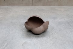Zoë Powell, Ceramic Vessel 06, Magnolia Series, 2021