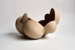 Zoë Powell, Vaso in ceramica, Serie Vestige