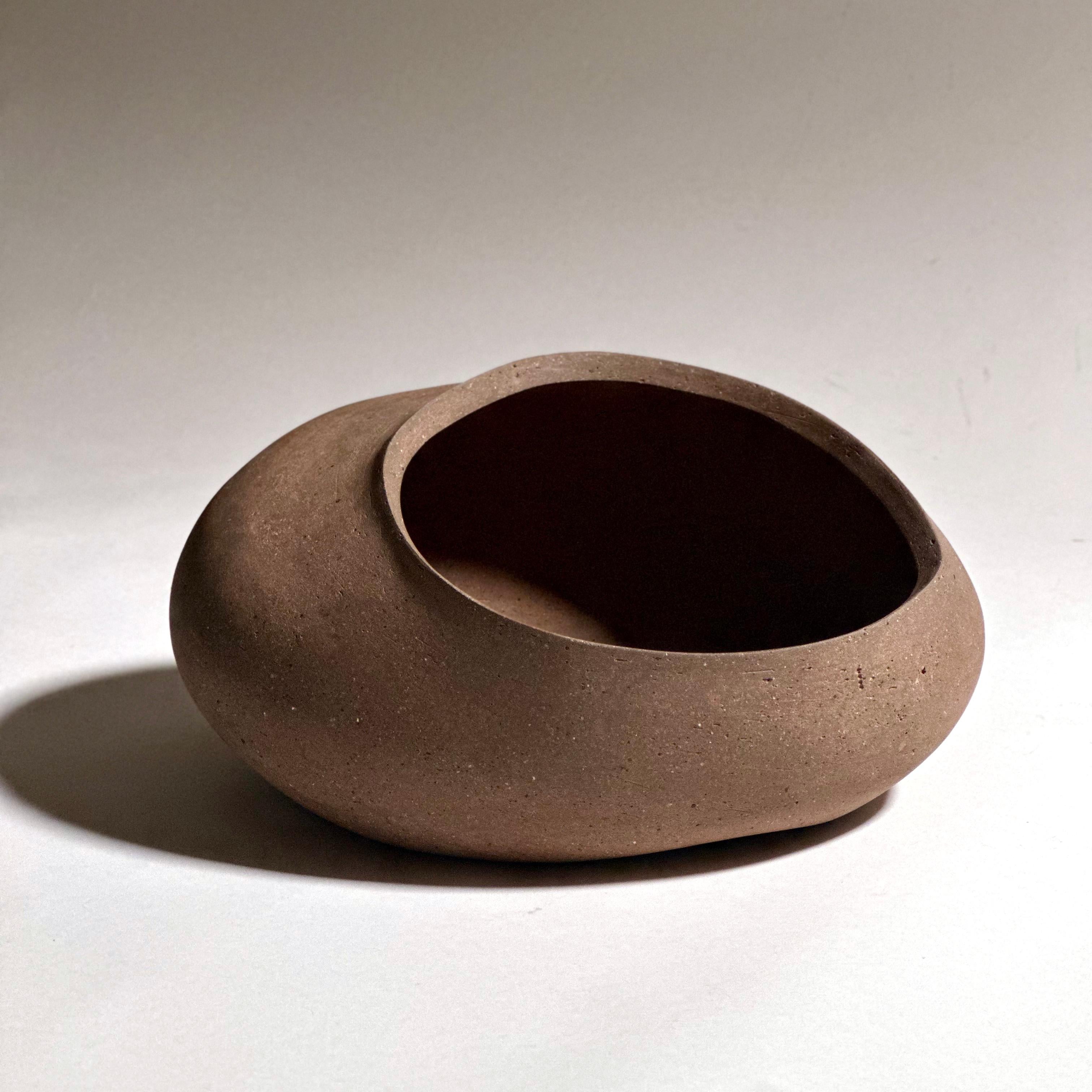 Americano Zoë Powell, Vaso in ceramica, Serie Vestige in vendita
