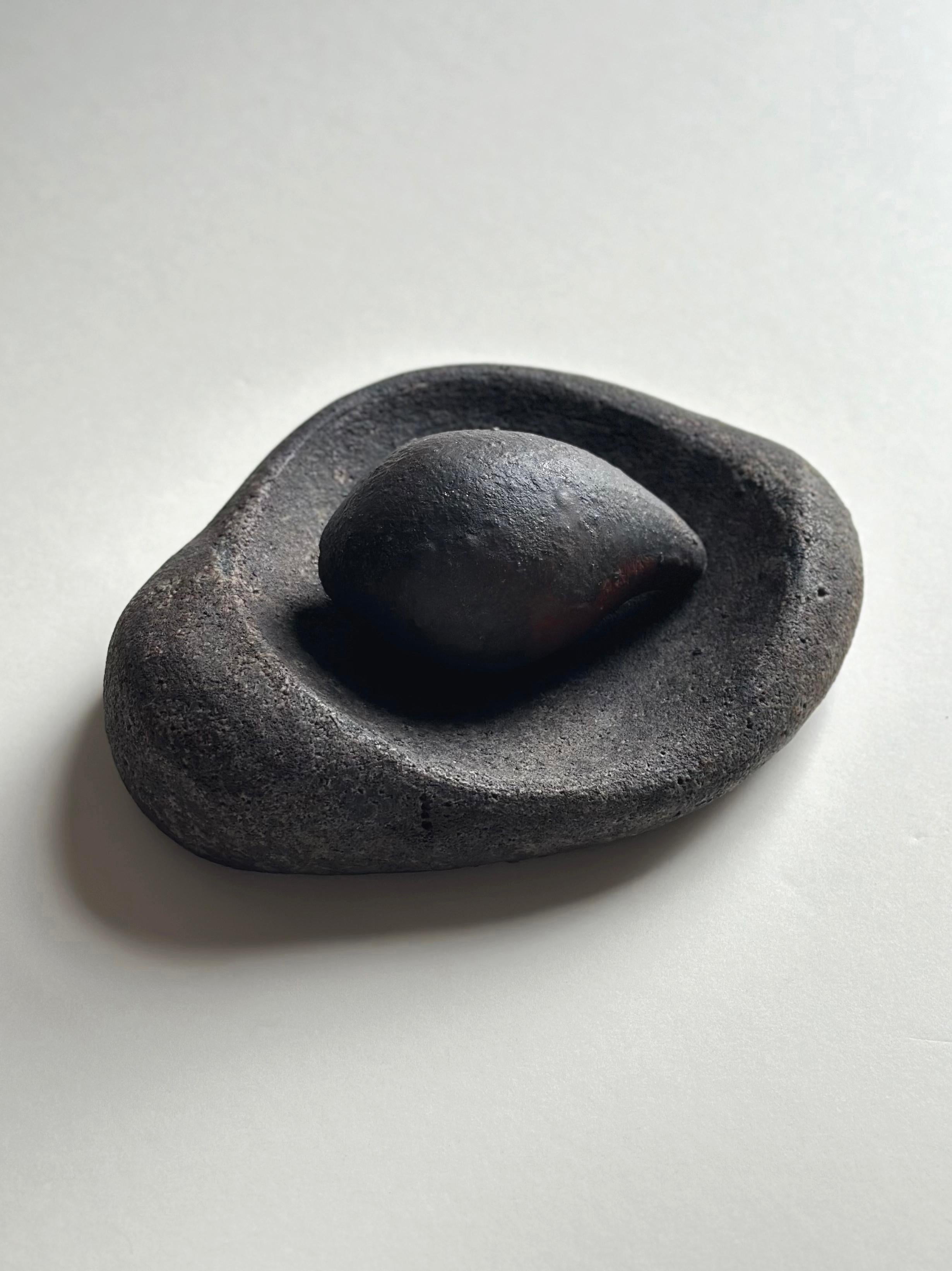 Zoë Powell, Wood-Fired Ceramic Mortar and Pestle Sculpture, 2018 In Good Condition For Sale In Brooklyn, NY