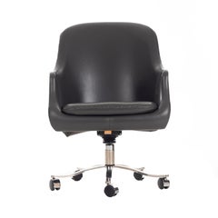 Zogrophos Bucket Chairs