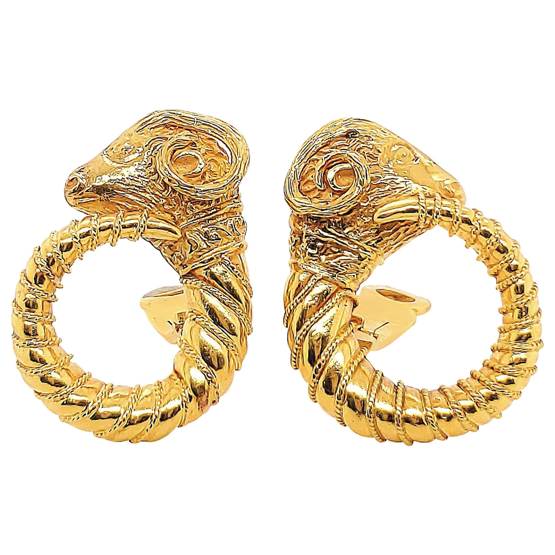 Zolotas 18 Karat Gold Earrings