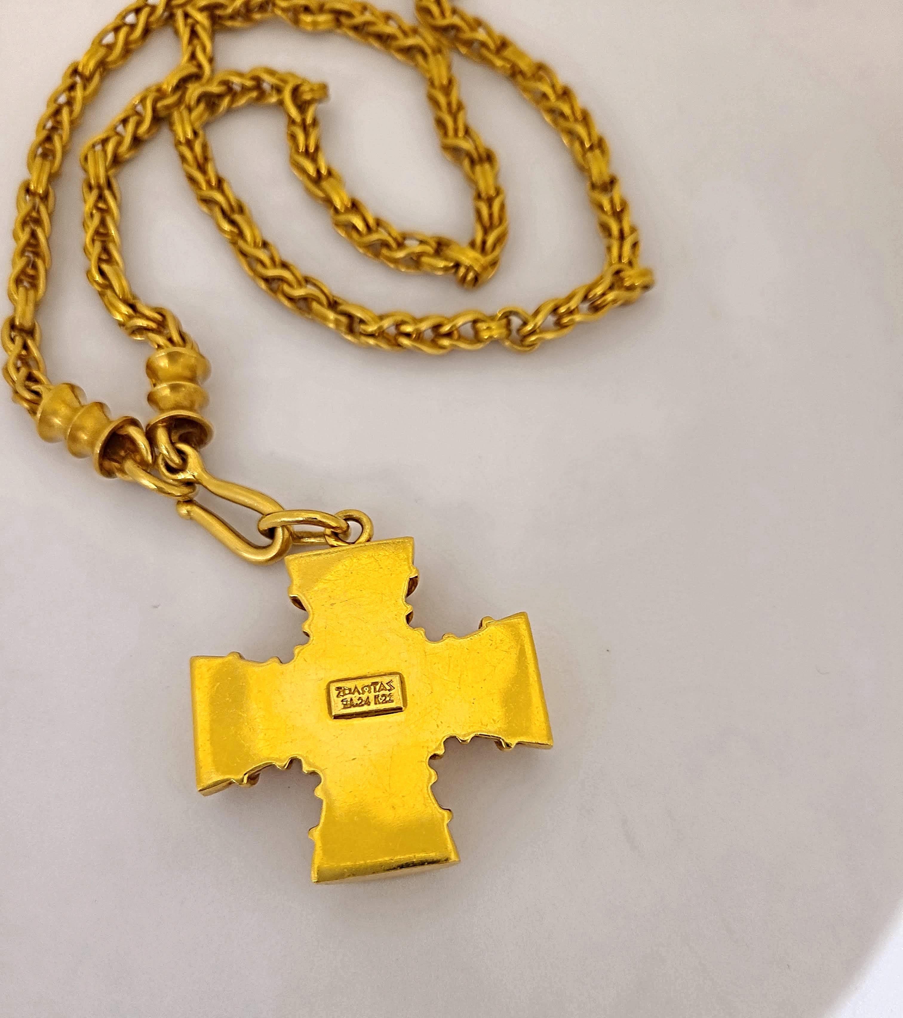 Zolotas 22 Karat and 18 Karat Yellow Gold Greek Cross and Chain Pendant Necklace In New Condition For Sale In New York, NY