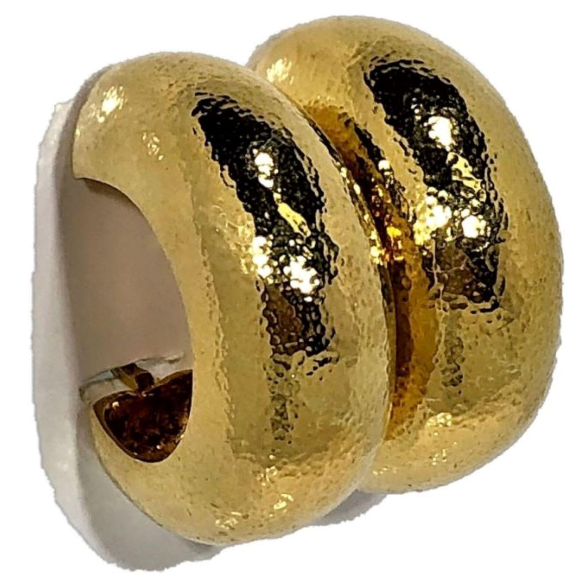 Zolotas 22 Karat Gold Hoop Earrings In Good Condition In Palm Beach, FL