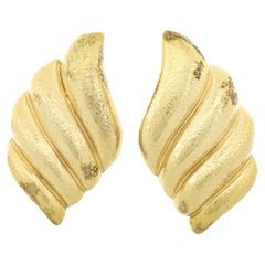 Zolotas 22K Yellow Gold Large Hammered Finish Ribbed Wing Flame Clip On Earrings