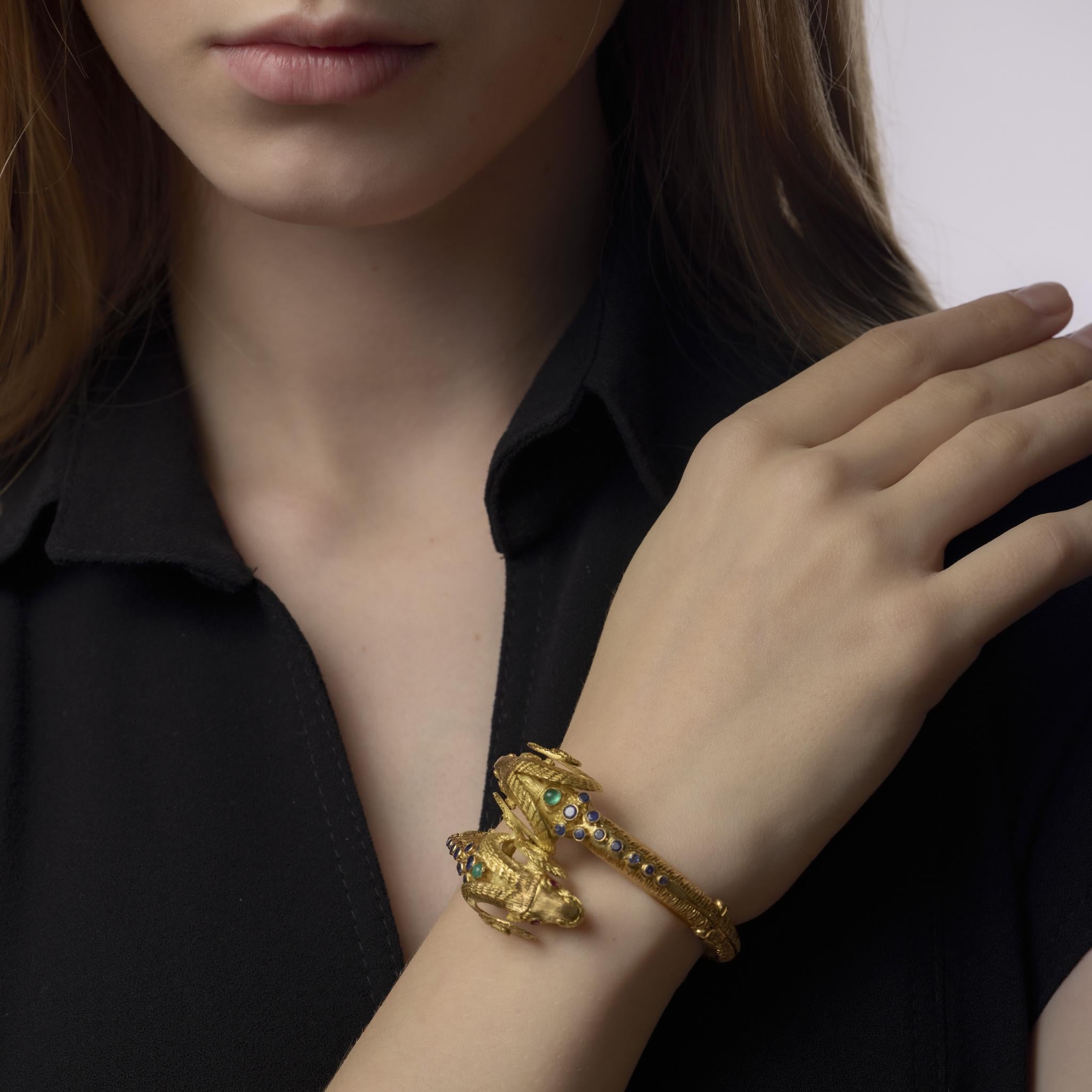 Cabochon Zolotas gemstone 18k yellow gold Ram's head crossover bangle For Sale