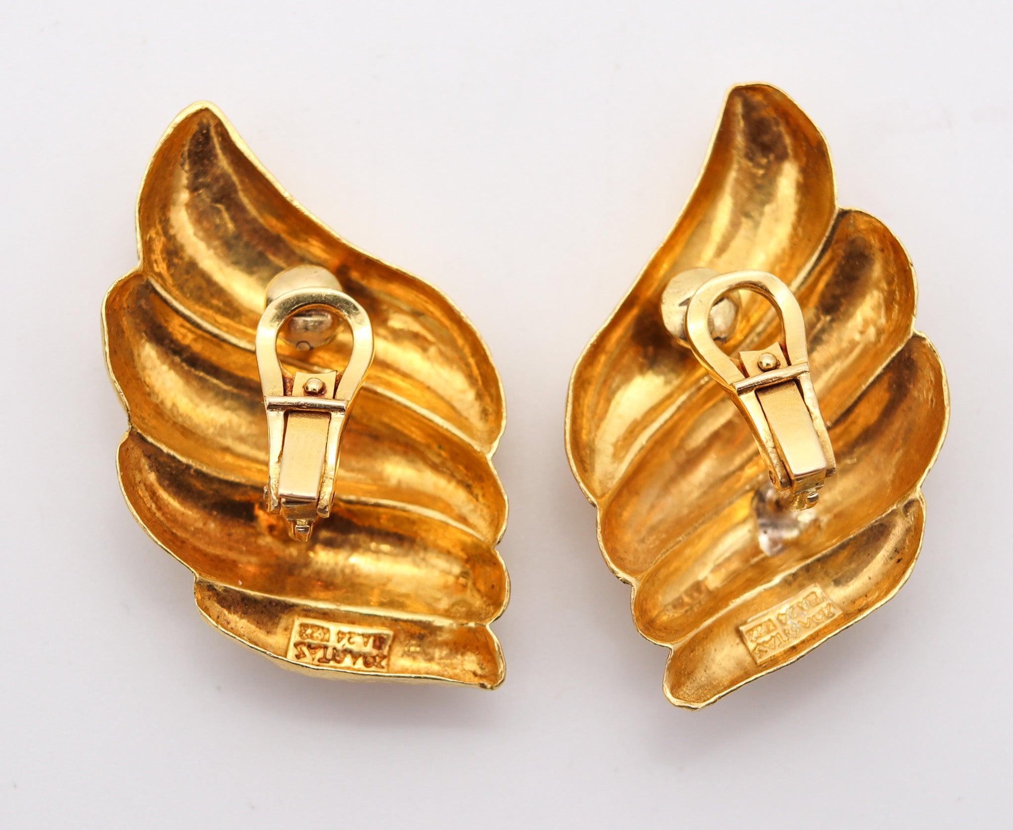 Women's ZOLOTAS Greece Fluted Free Forms Clips On Earrings In Solid 22Kt Yellow Gold For Sale