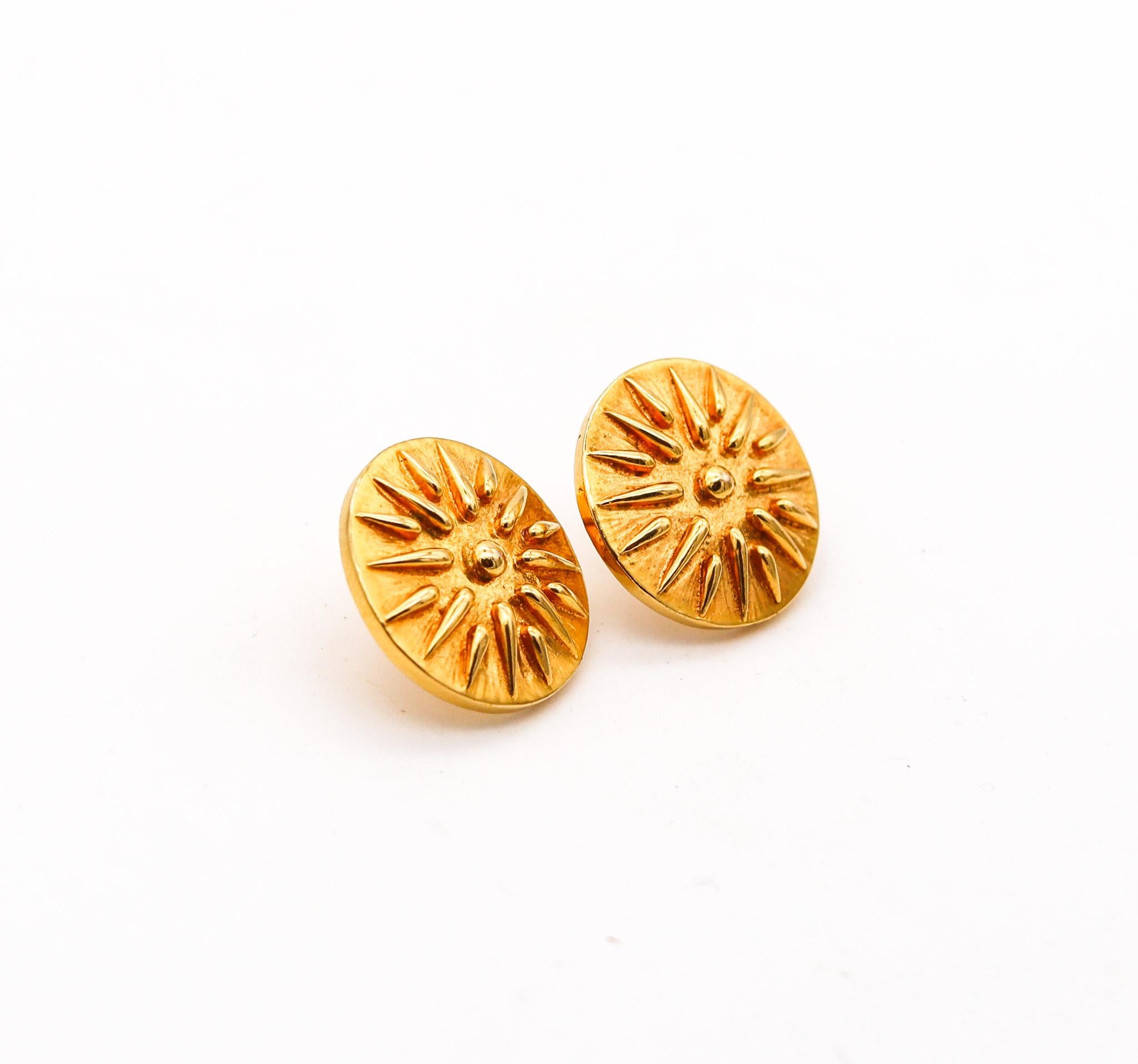 Stud earrings designed by Zolotas.

Beautiful pair of round stud earrings, created in Greece by the jewelry makers of Zolotas. These earrings have been crafted with ancient Greeks patterns in solid rich yellow gold of 18 karats with brushed,