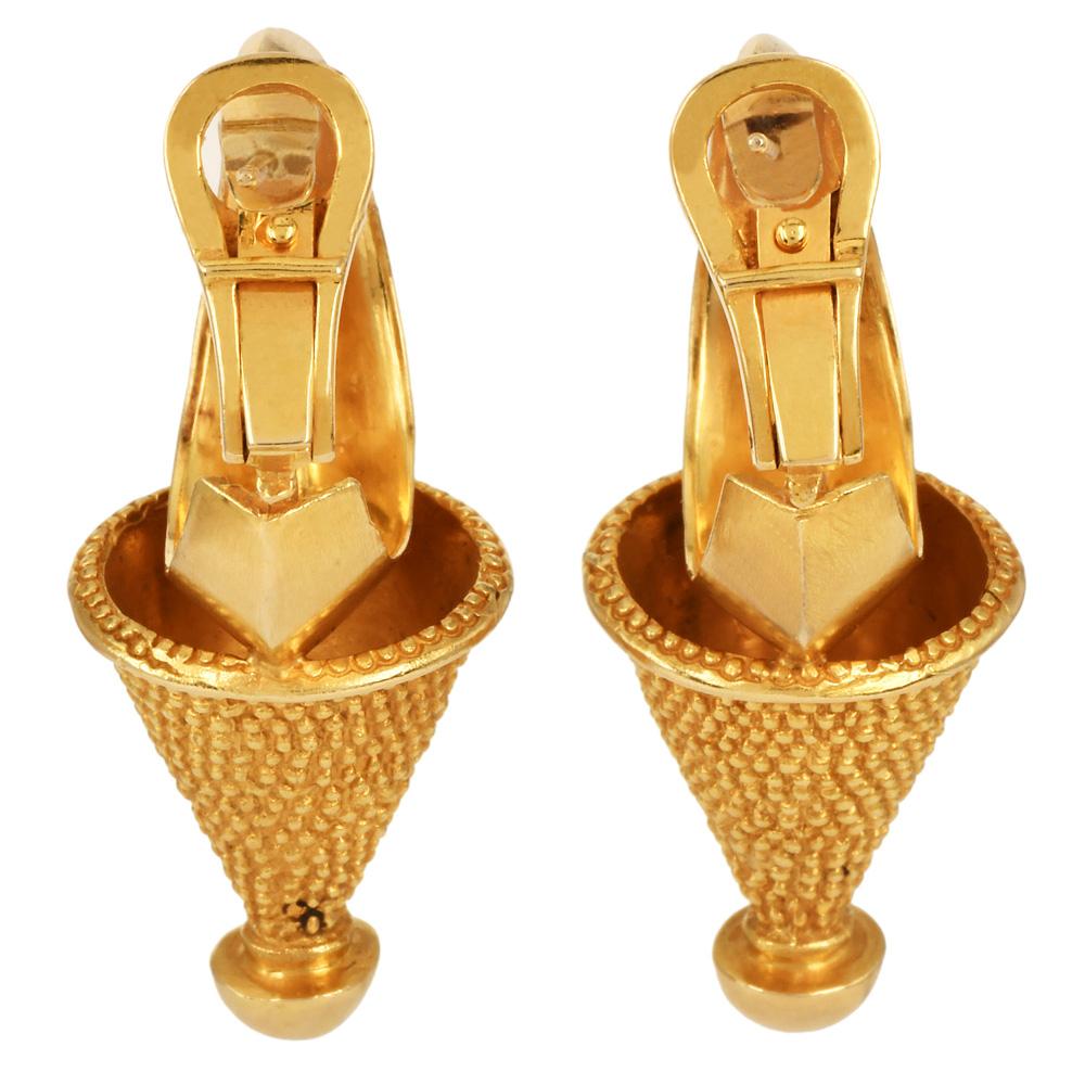 Zolotas Grecque 18K Boucles d'oreilles à clip à large cône Pour femmes en vente