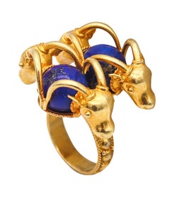 Retro Zolotas Greek Four Rams Cocktail Ring In 21Kt Yellow Gold With Blue Lapis Lazuli