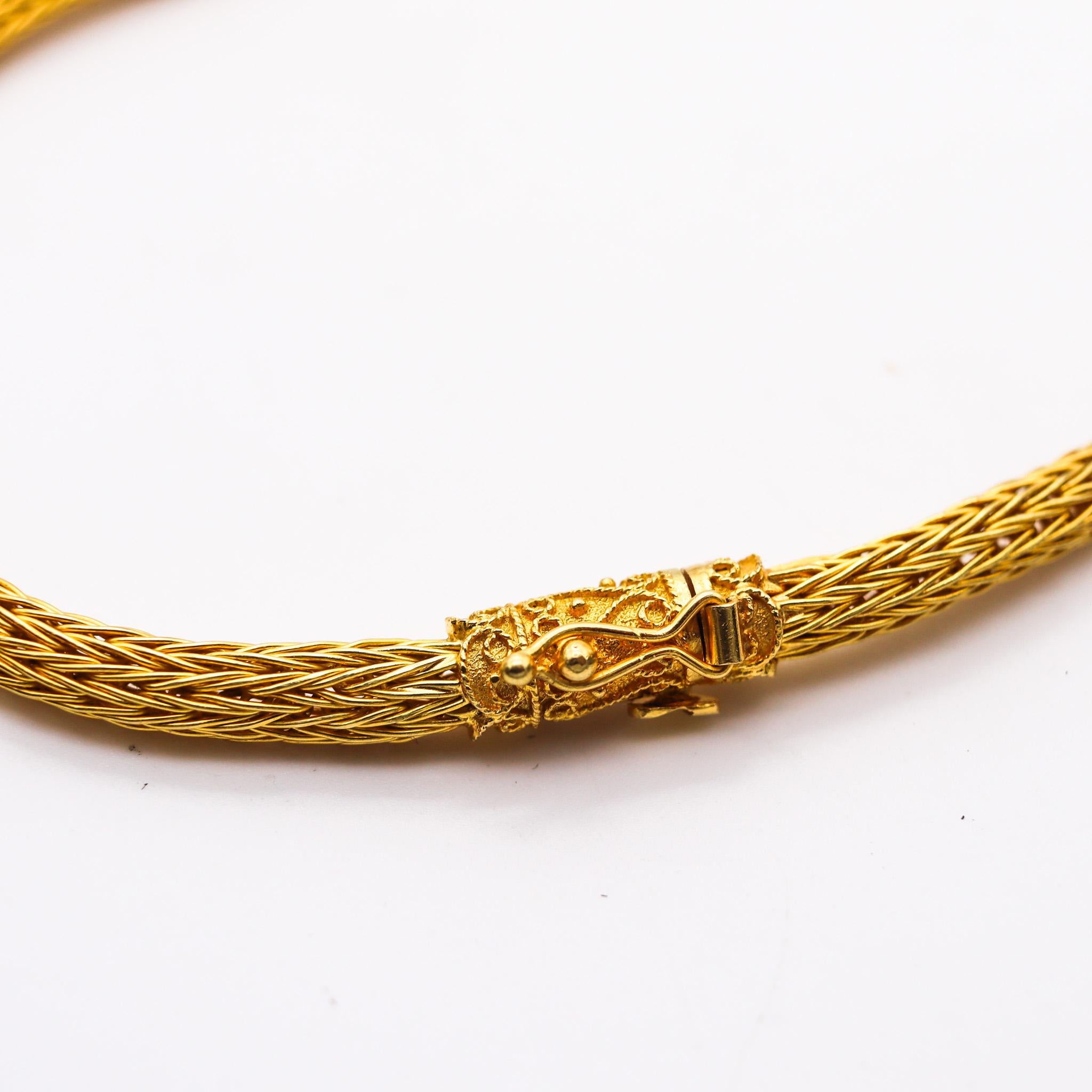 Zolotas Greek Revival Hercules Sautoir Mesh Necklace In solid 18Kt Yellow Gold For Sale 2