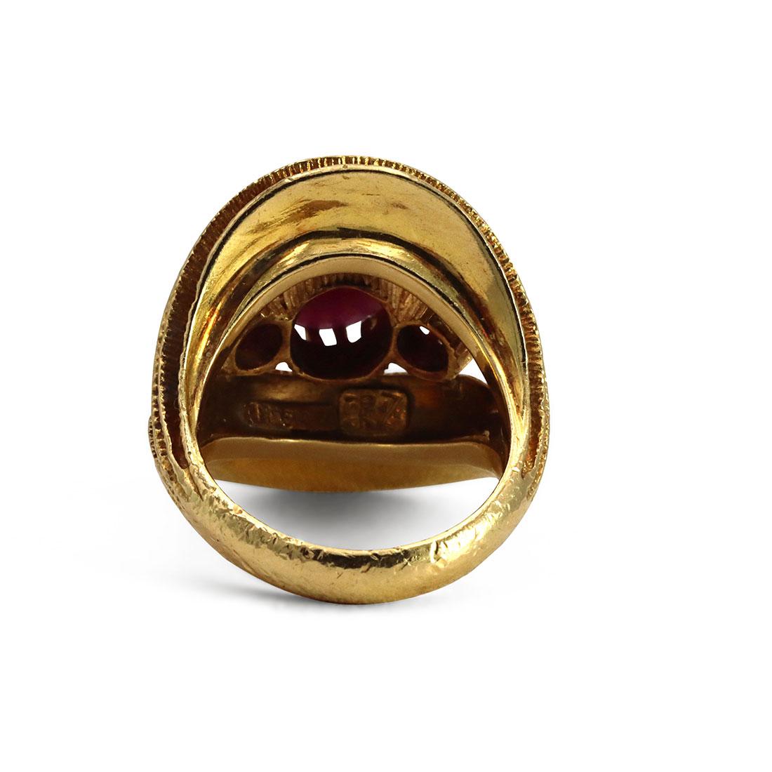 Cabochon Zolotas Yellow Gold and Ruby Ring