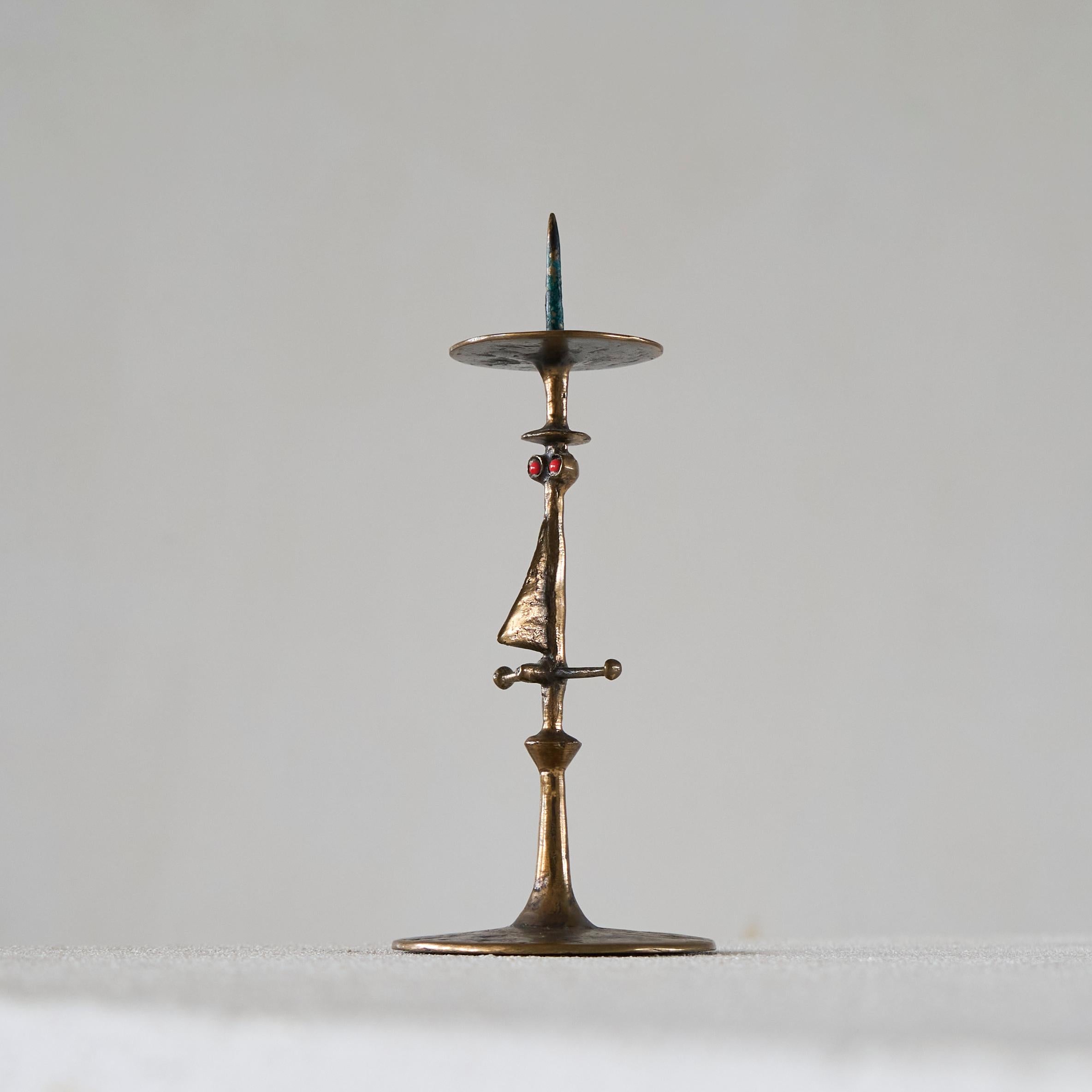 Zoltán Pap Anthropomorphic Brutalist Candle Holder in Bronze and Enamel, Hungary, 1970s.

A whimsical and very well made candlestick in solid cast bronze and enamel made by Hungarian artist Zoltán Pap. Truly a fantastic piece, this candlestick shows