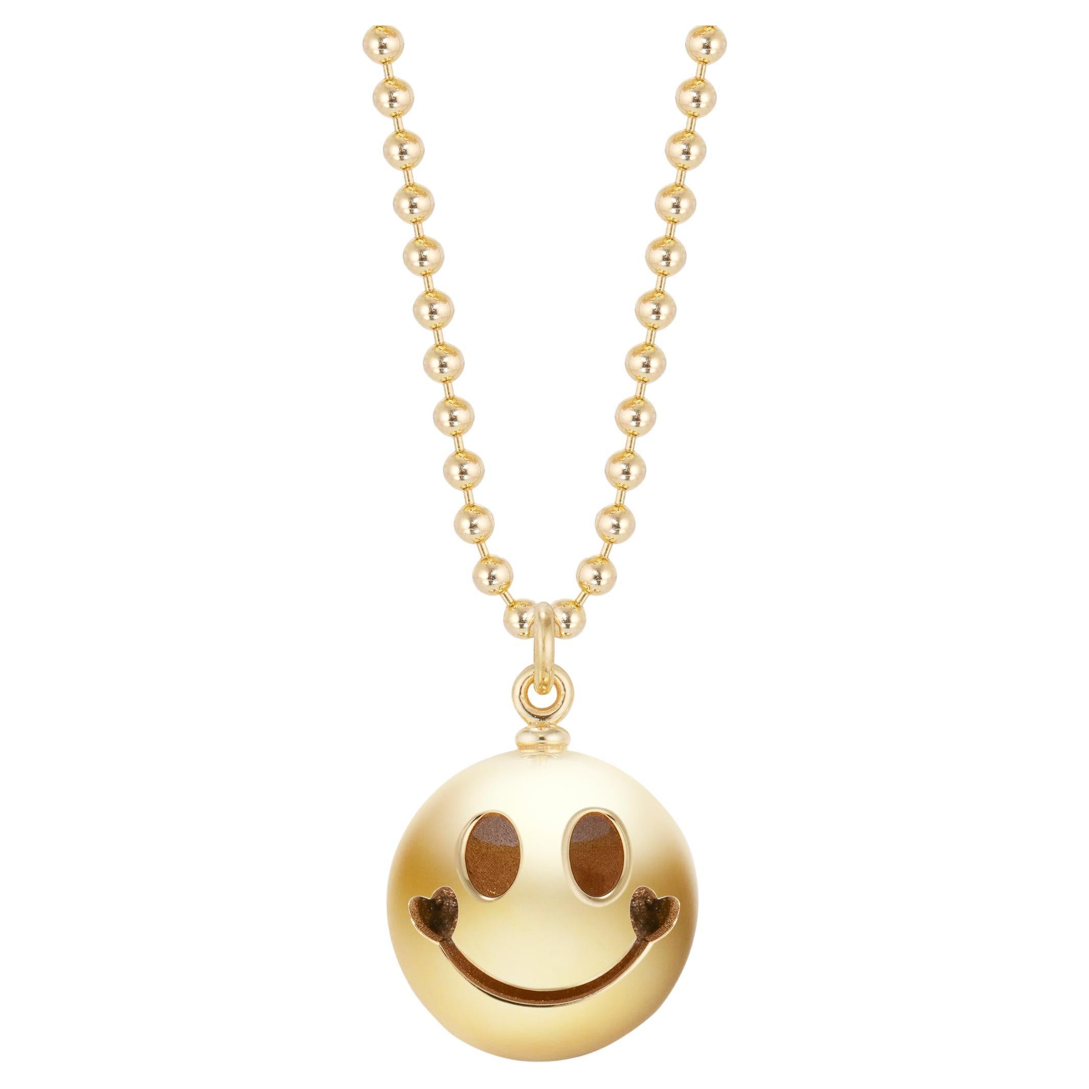 Zoma Design 14K Yellow Gold Smiley Heart Pendant Necklace For Sale