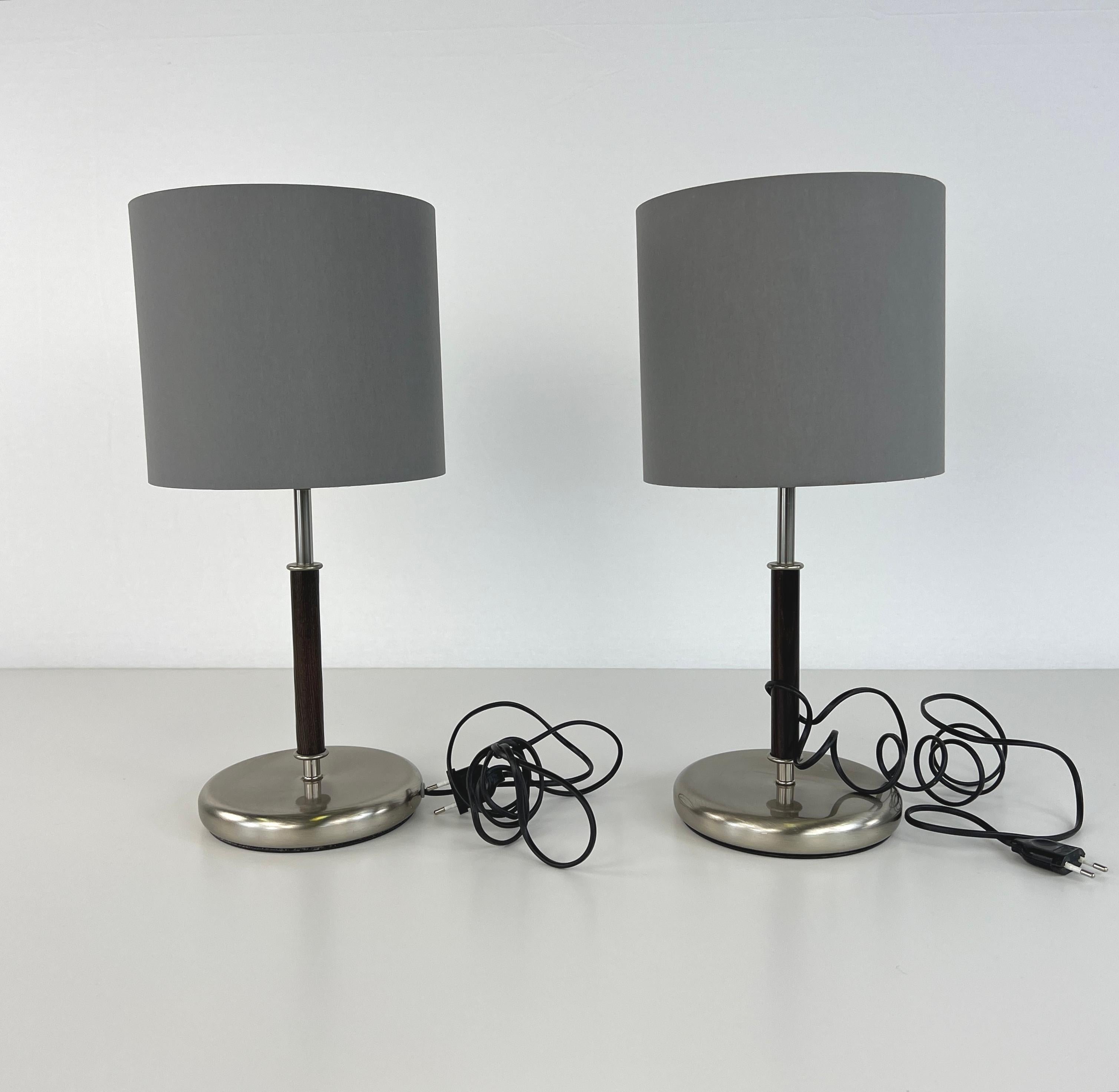 Zonca Voghera Italian Table Lamps – A Pair In Good Condition For Sale In Bridgeport, CT
