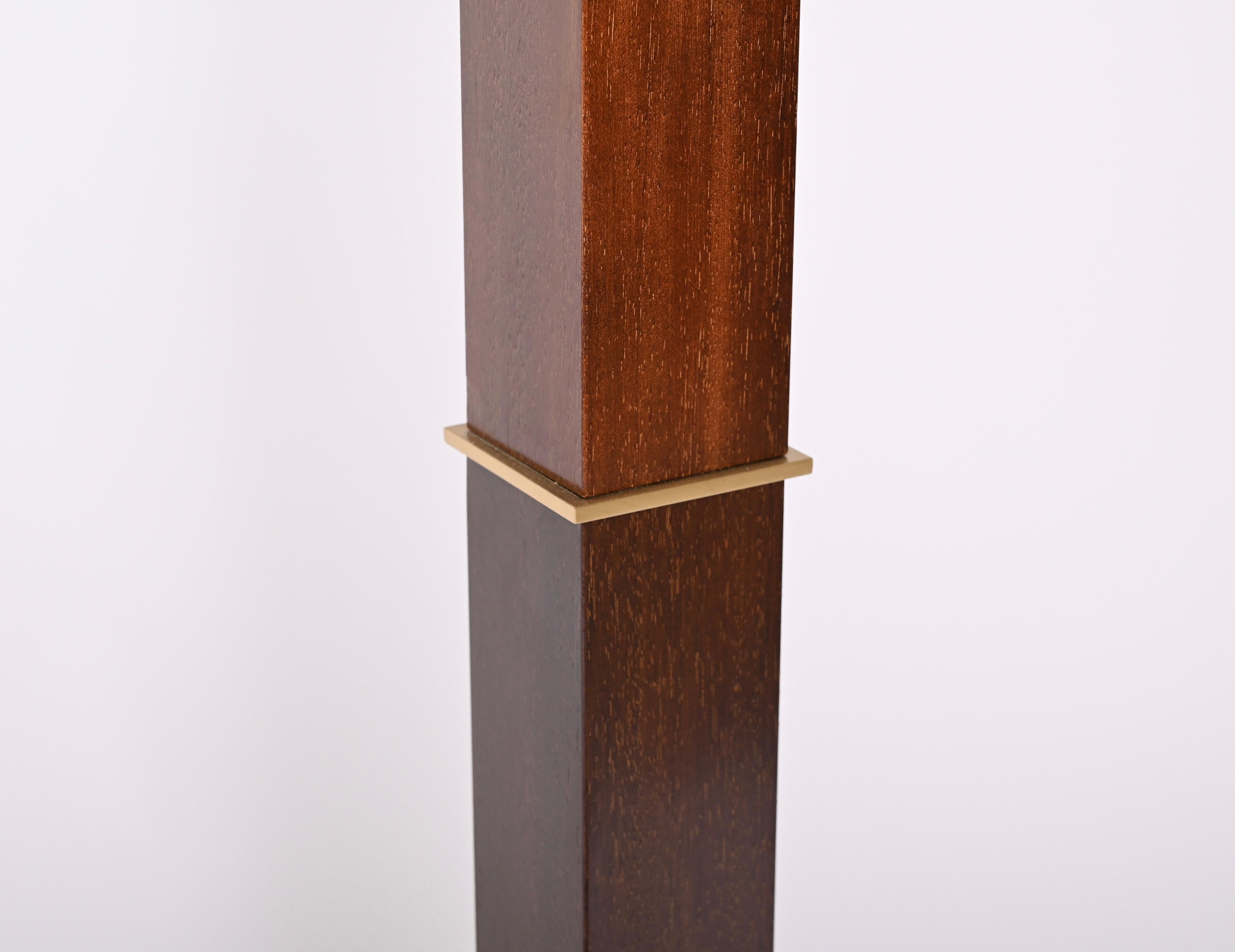 Zonca Voghera Minimale italienische Stehlampe aus Holz und Messing aus der Mitte des Jahrhunderts, 1980er Jahre im Angebot 9
