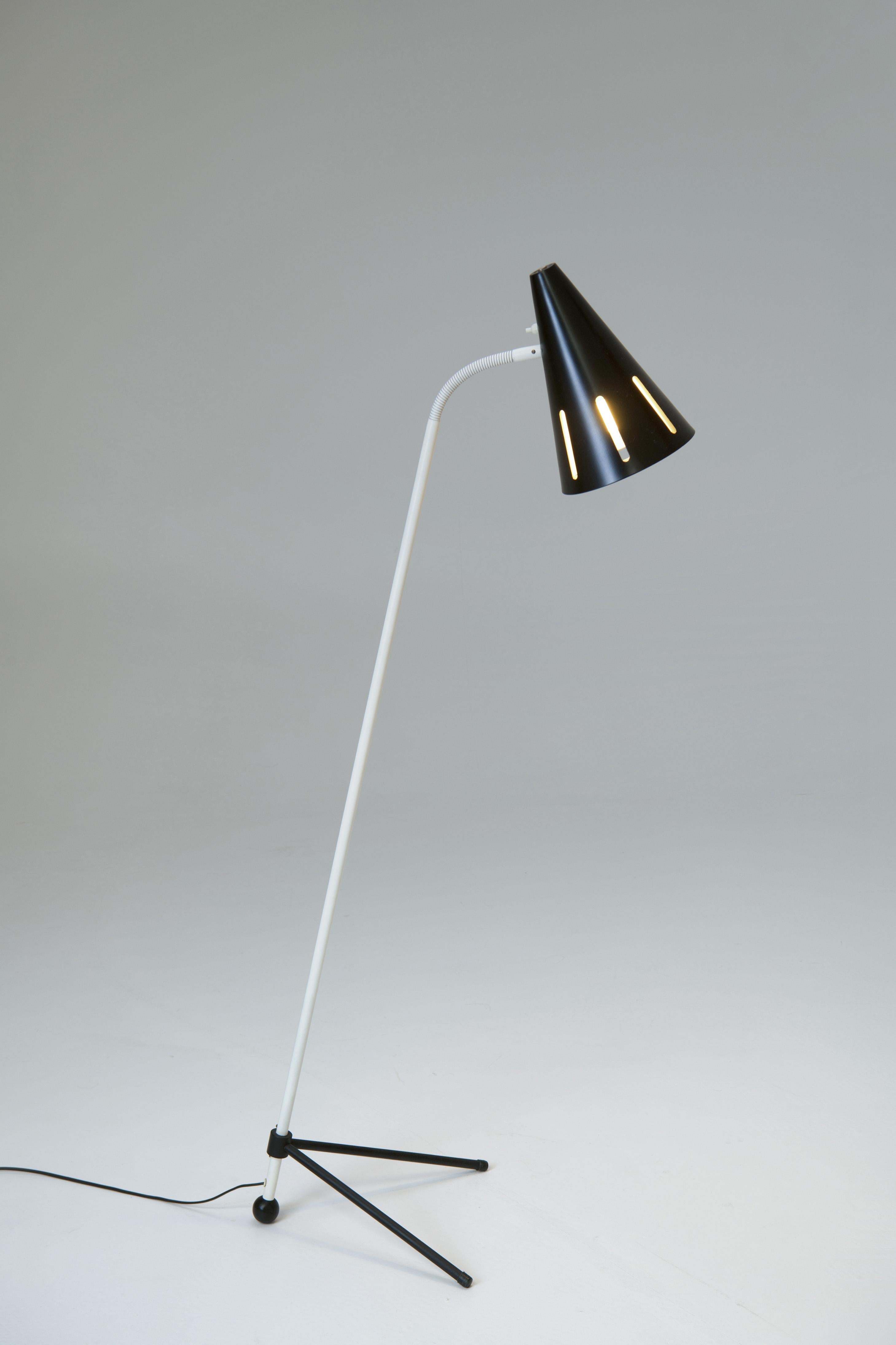 Mid-Century moderno Lampada da terra 'Zonneserie' Herman Busquet in vendita