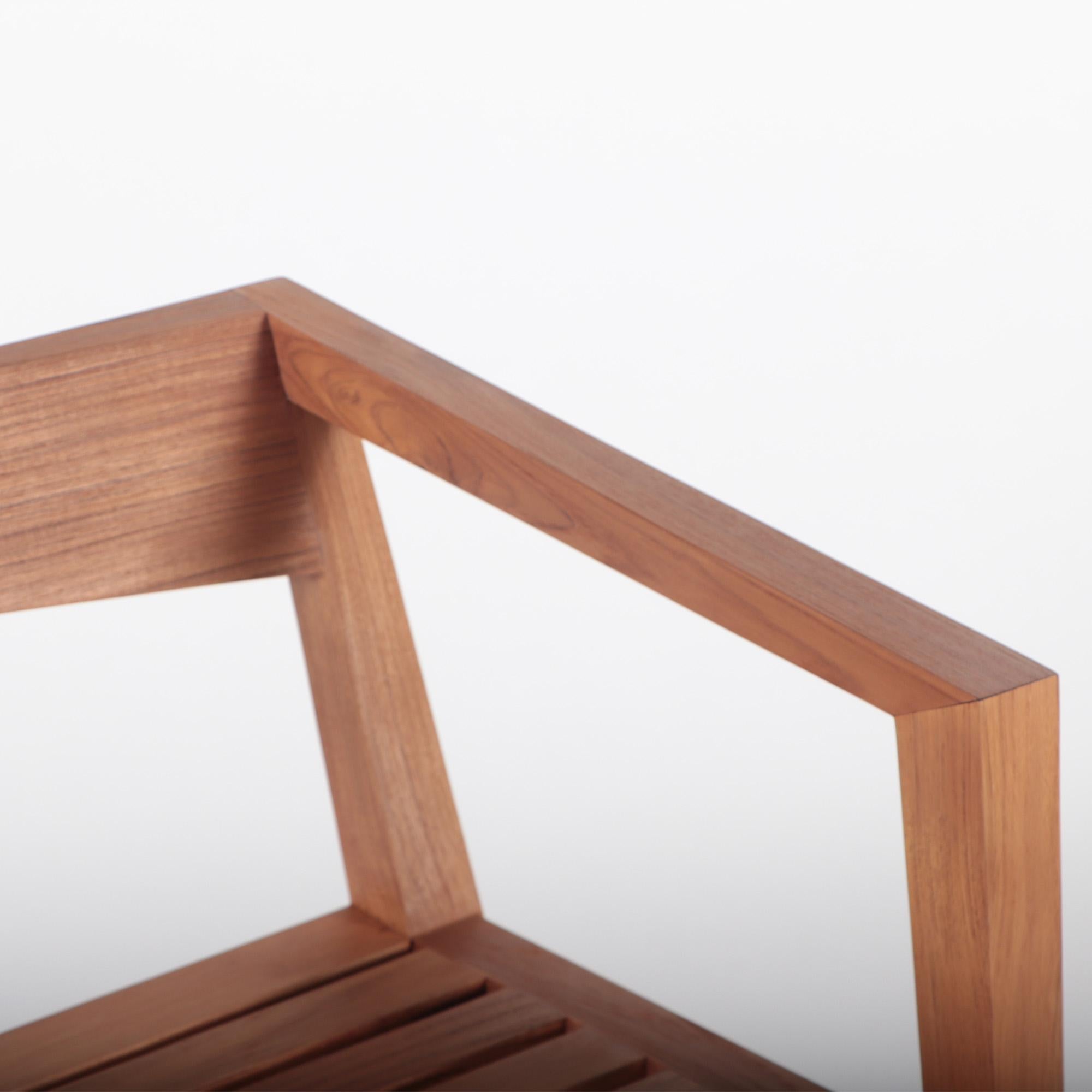Teck massif huilé d'intérieur « Zoo »  Chaise de salle à manger, par Maximilian Eicke pour Max ID NY Bon état - En vente à Philadelphia, PA