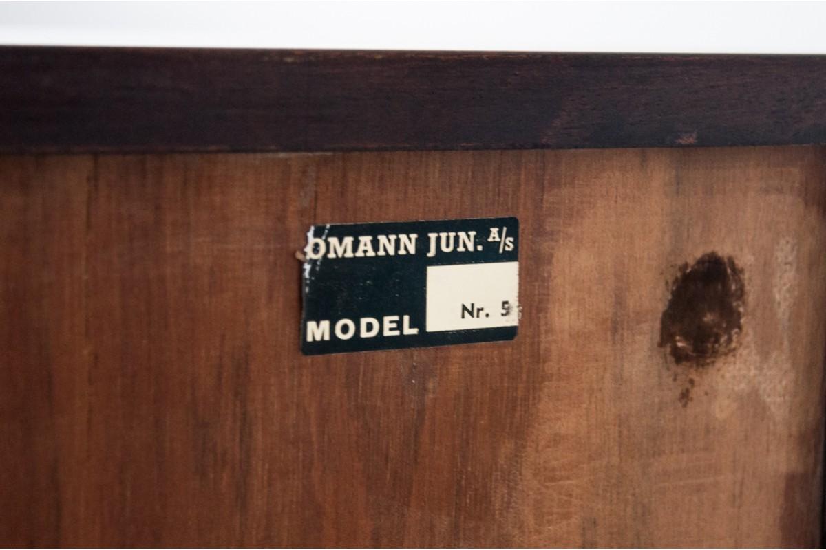 Rosewood shelf by Omann Jun, Denmark, 1960s. For Sale 2