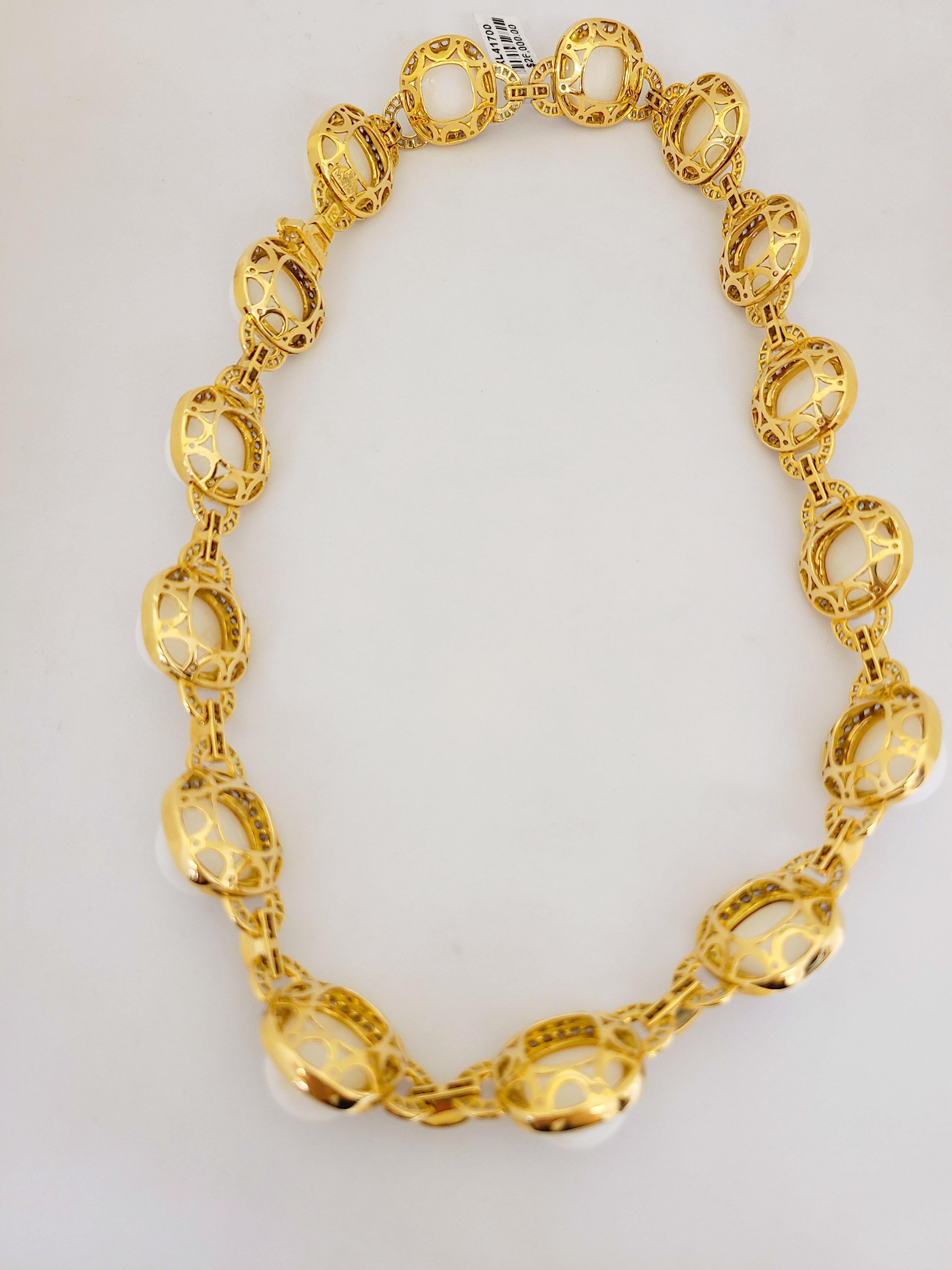 Zorab Halskette aus 18 Karat Roségold, 137 Karat weißem Opal, Diamanten und Saphiren im Angebot 3