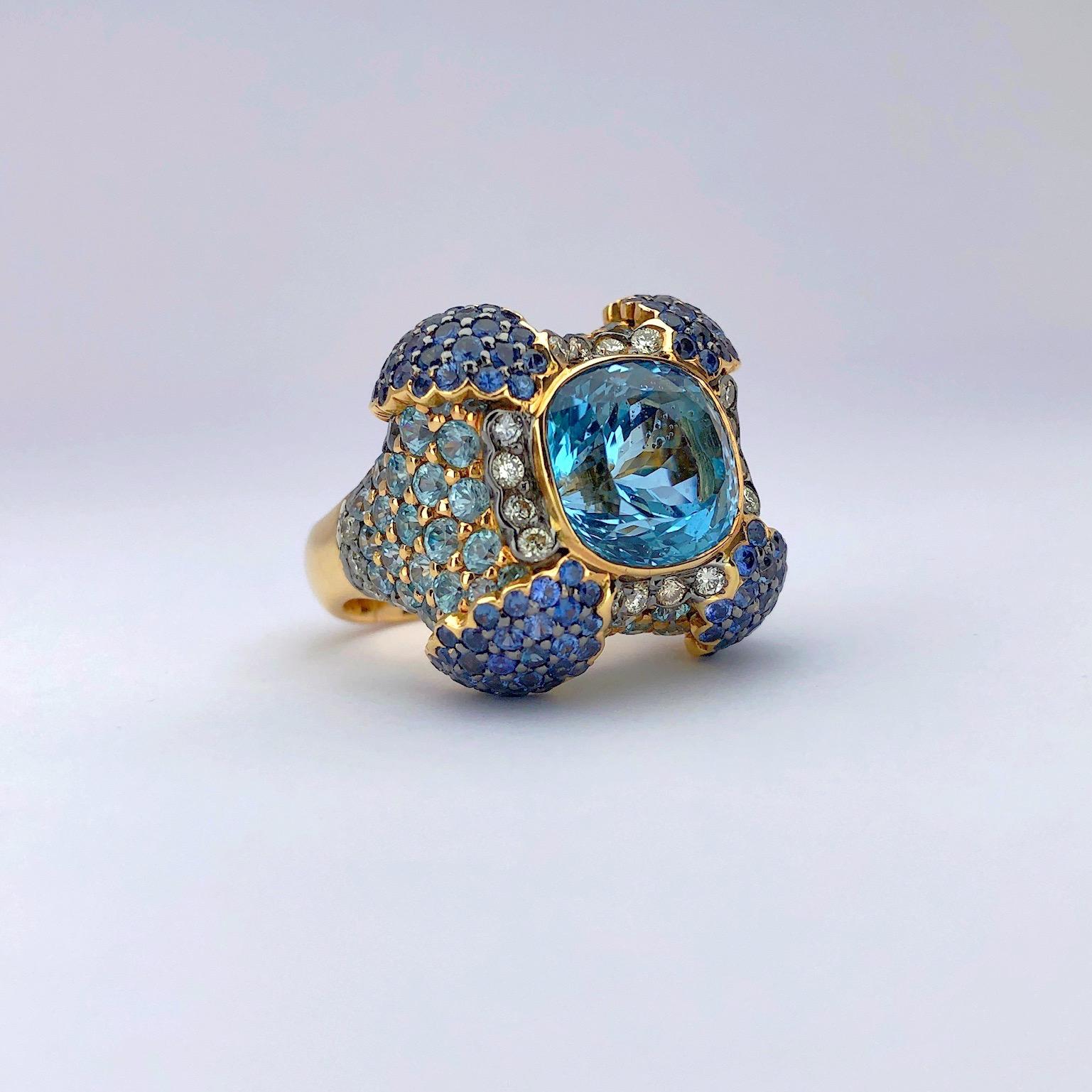 Zorab Ring aus 18 Karat Roségold mit blauem Topas, Diamanten, Saphiren und Zirkonen im Angebot 2