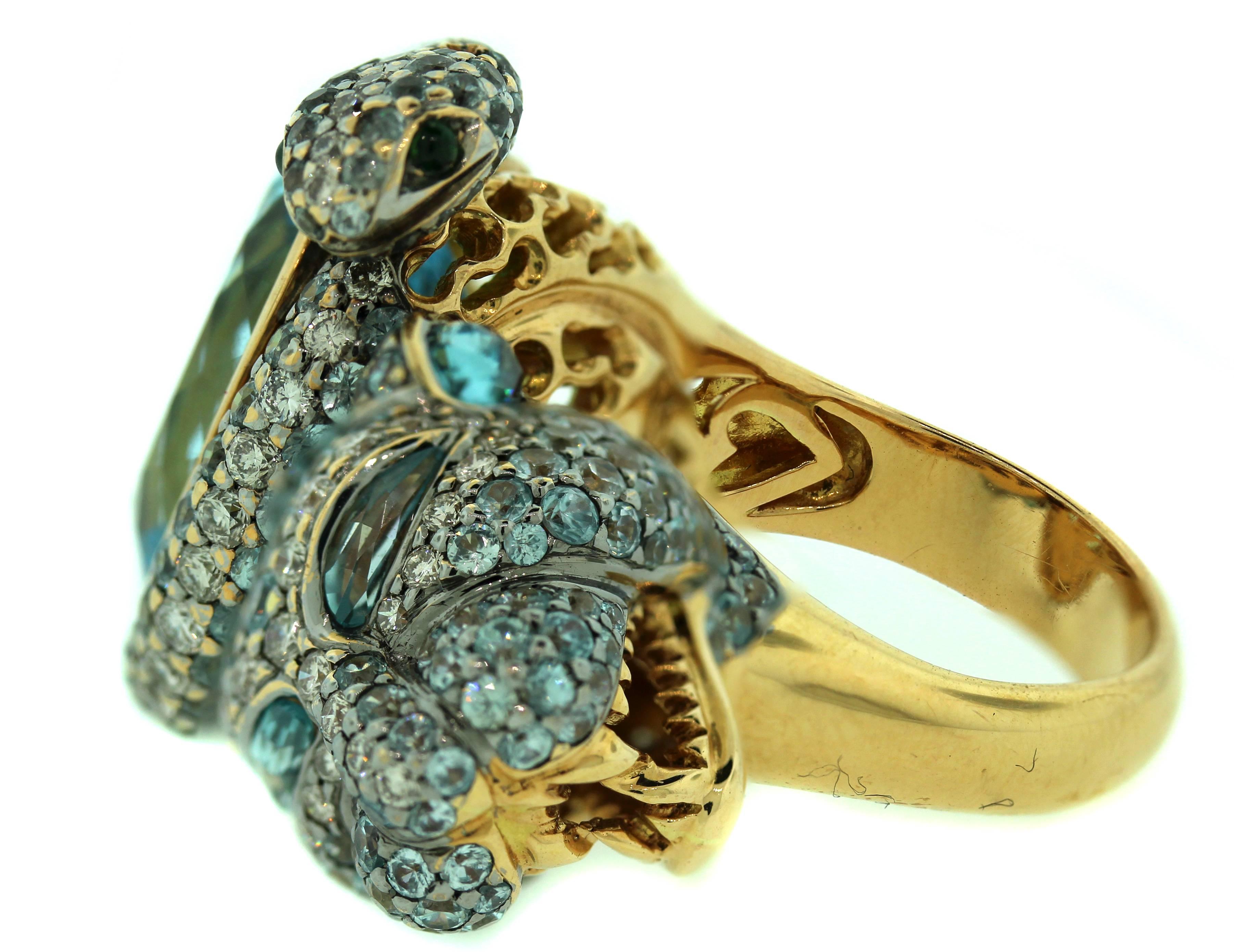 Zorab 18 Karat Gelbgold Ring mit Aqumarin in Form eines Saphirs, Diamant und Tiger (Ovalschliff) im Angebot