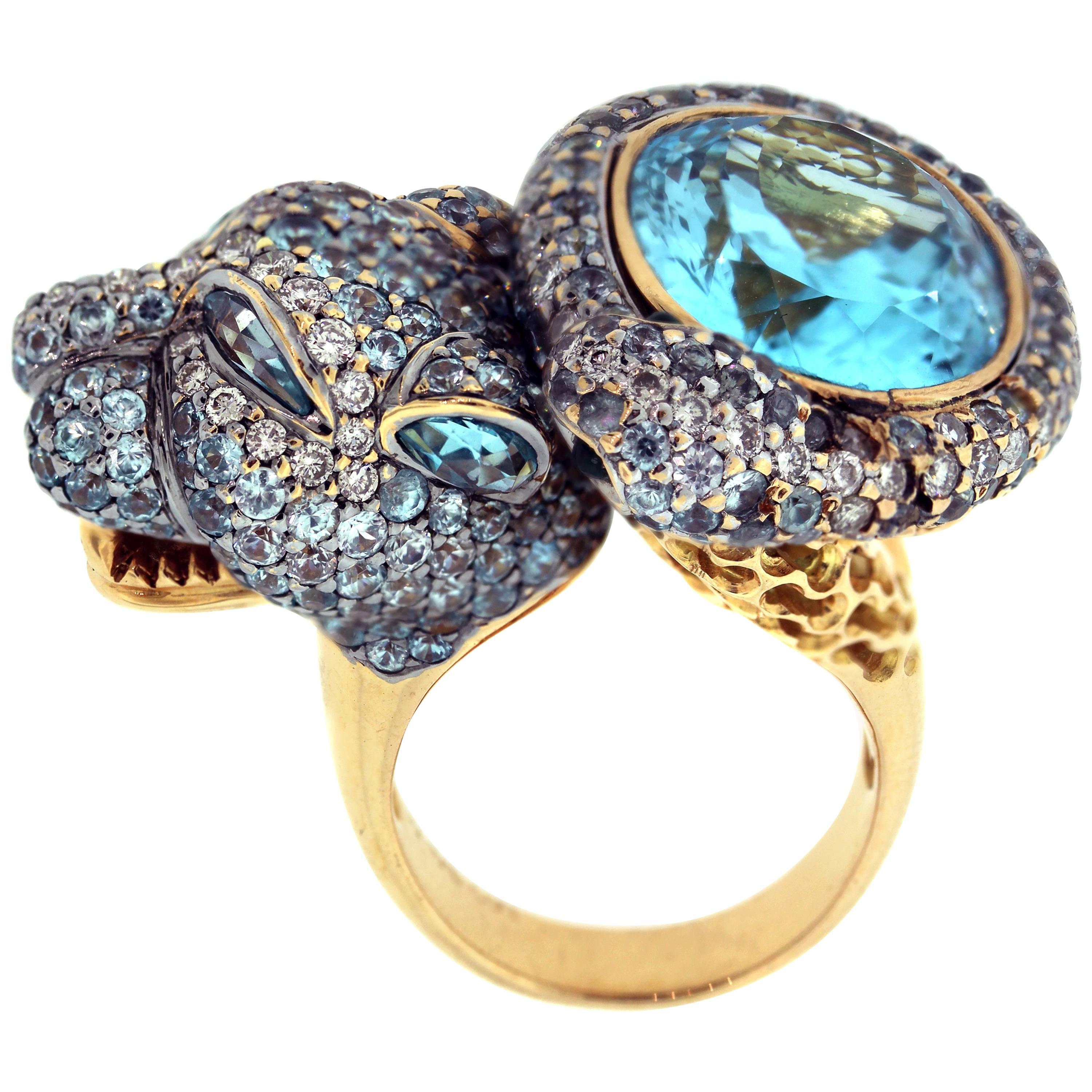 Zorab 18 Karat Gelbgold Ring mit Aqumarin in Form eines Saphirs, Diamant und Tiger im Angebot