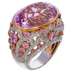 Zorab Creation Obra Maestra de la Elegancia: El Anillo Ovalado de Kunzita de 35,15 Quilates