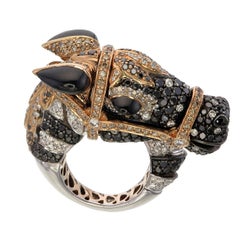 Zorab Creation The Arabian Elegance: Black, White, and Yellow Diamond Horse Ring