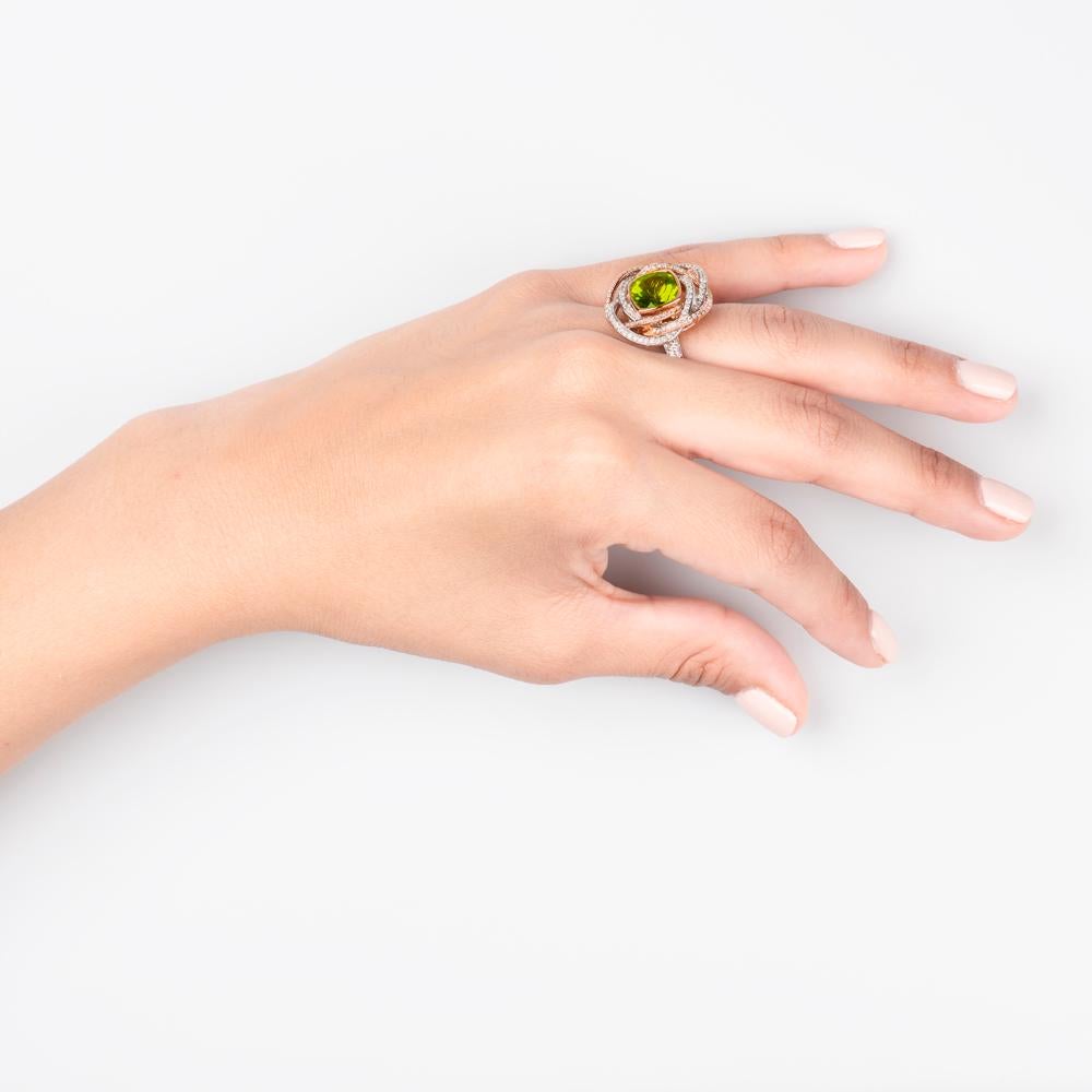 Zorab Kreationen Peridot Ring mit durchsichtigem Rosenmuster (Art déco) im Angebot