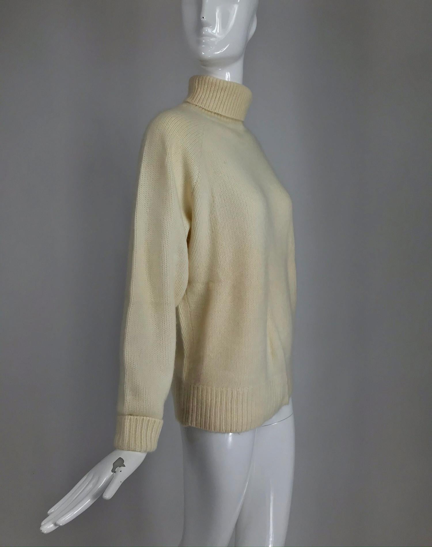 Zoran Off White Chunky Cashmere Turtleneck Sweater 1990s 5
