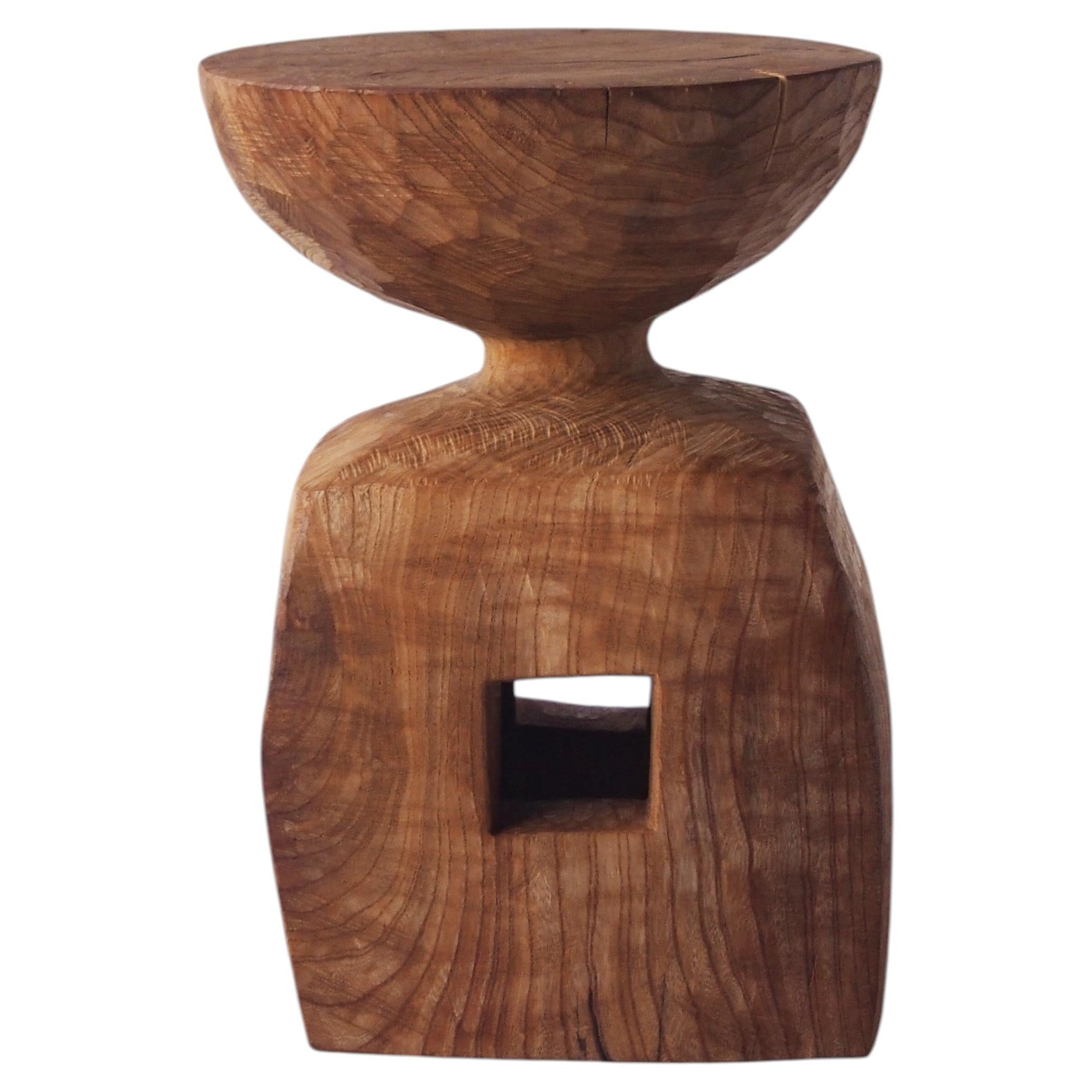 What is the difference between a center table and a coffee table?