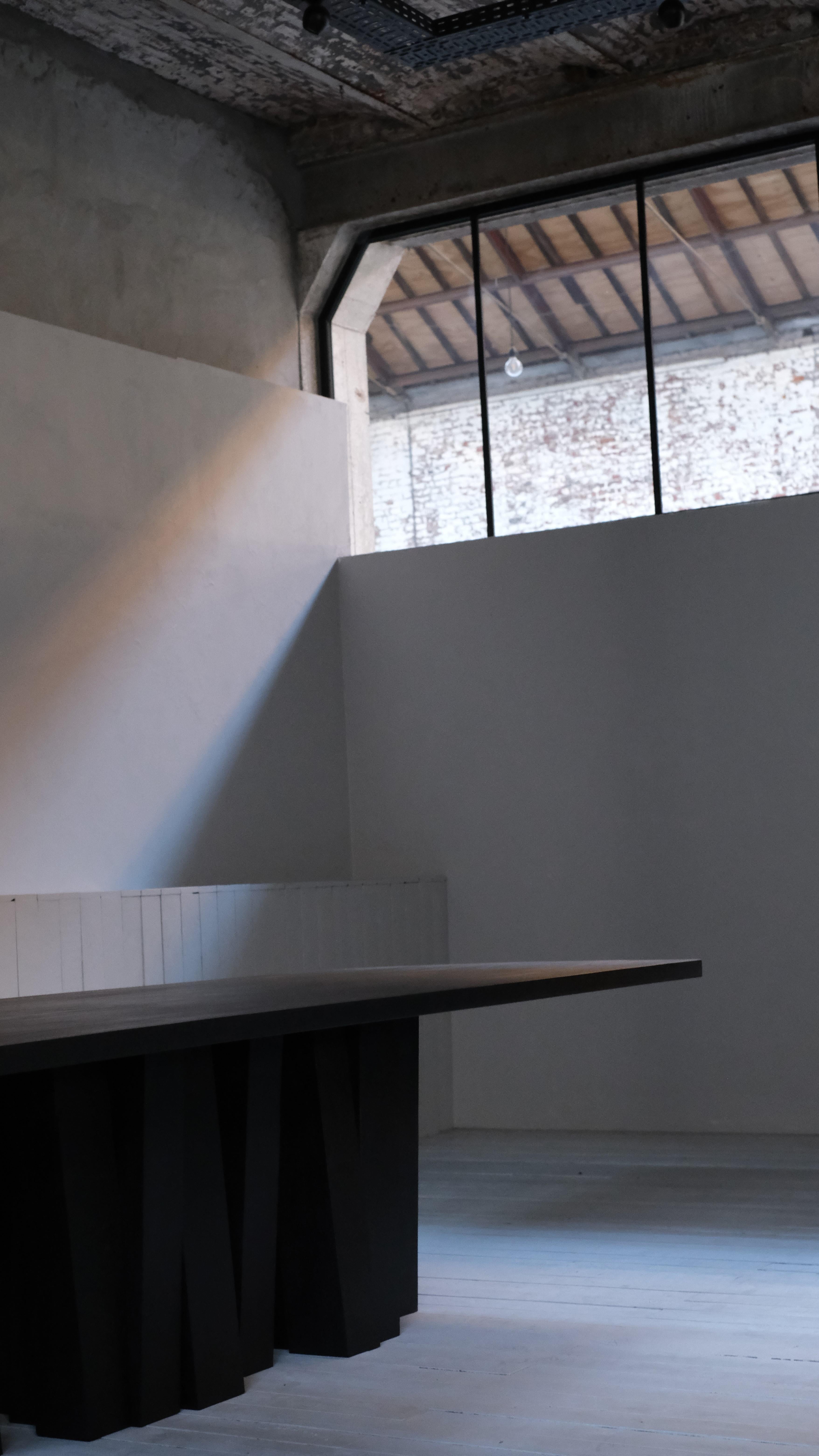 Moderne Grande table à base Zoumey d'Arno Declercq en vente