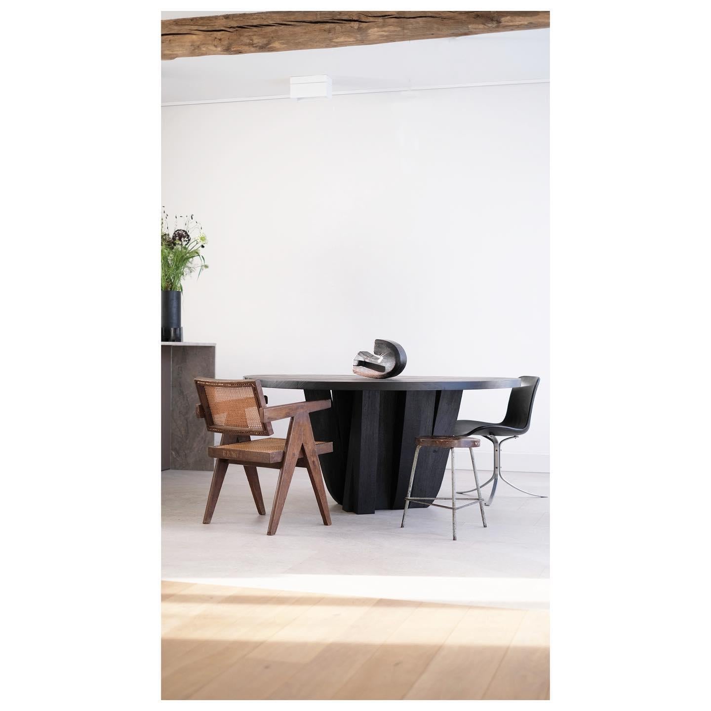 Burnt Iroko Wood Round Table with Rectangular Beam Base by Arno Declercq For Sale 1